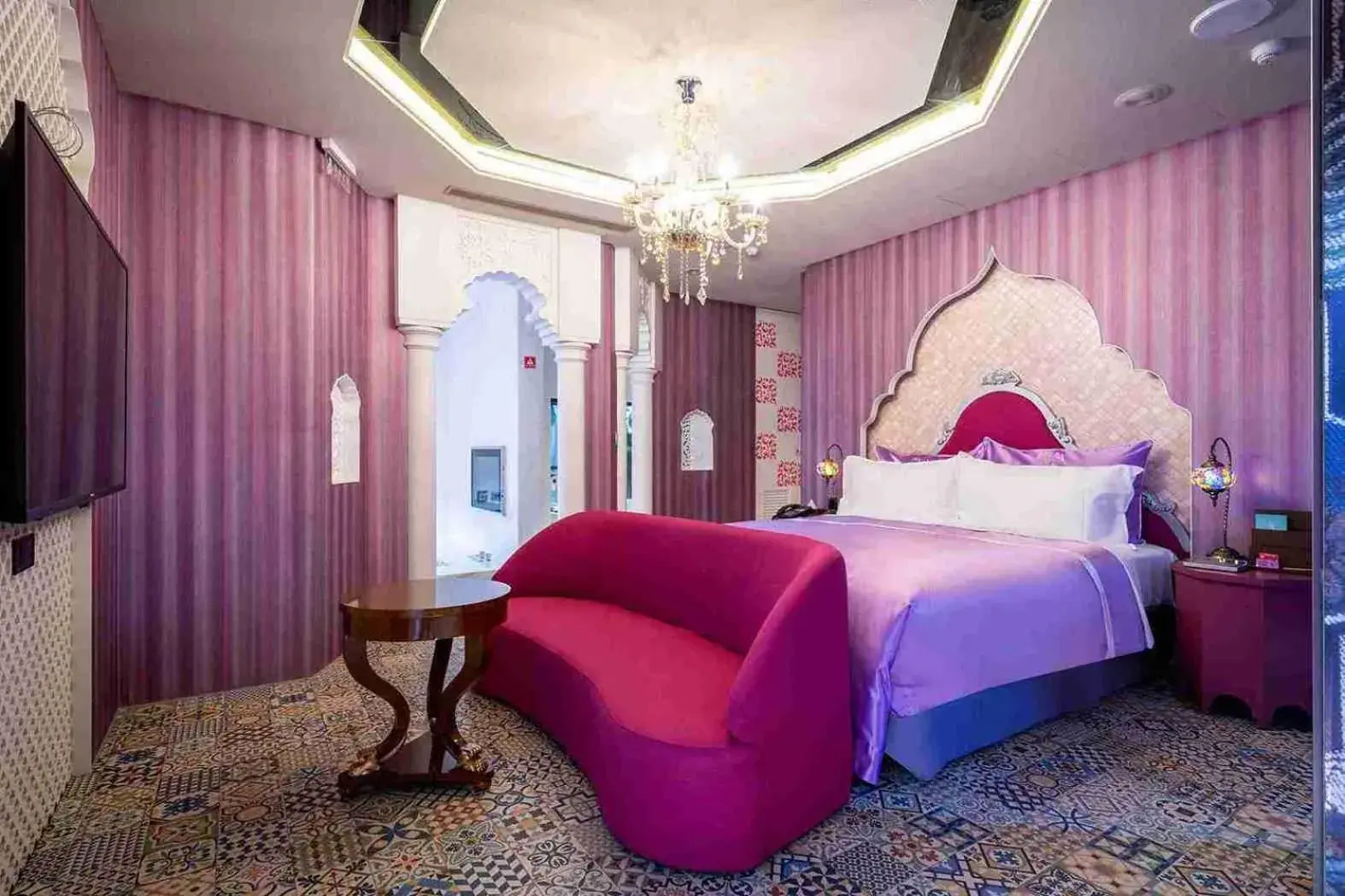 Bed in AURORA MOTEL Bed in AURORA MOTEL