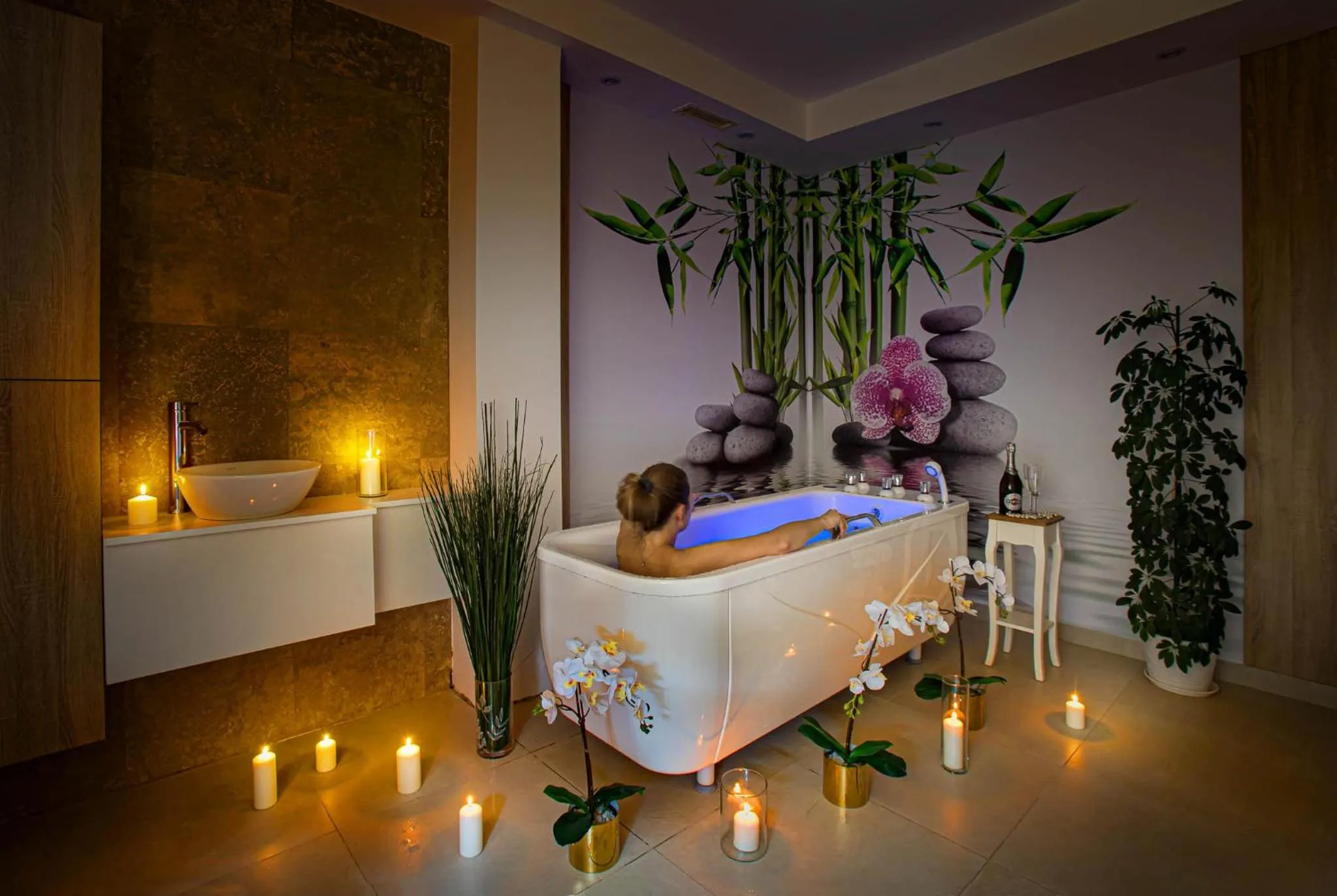 Hot Tub in Akacja Medical Resort