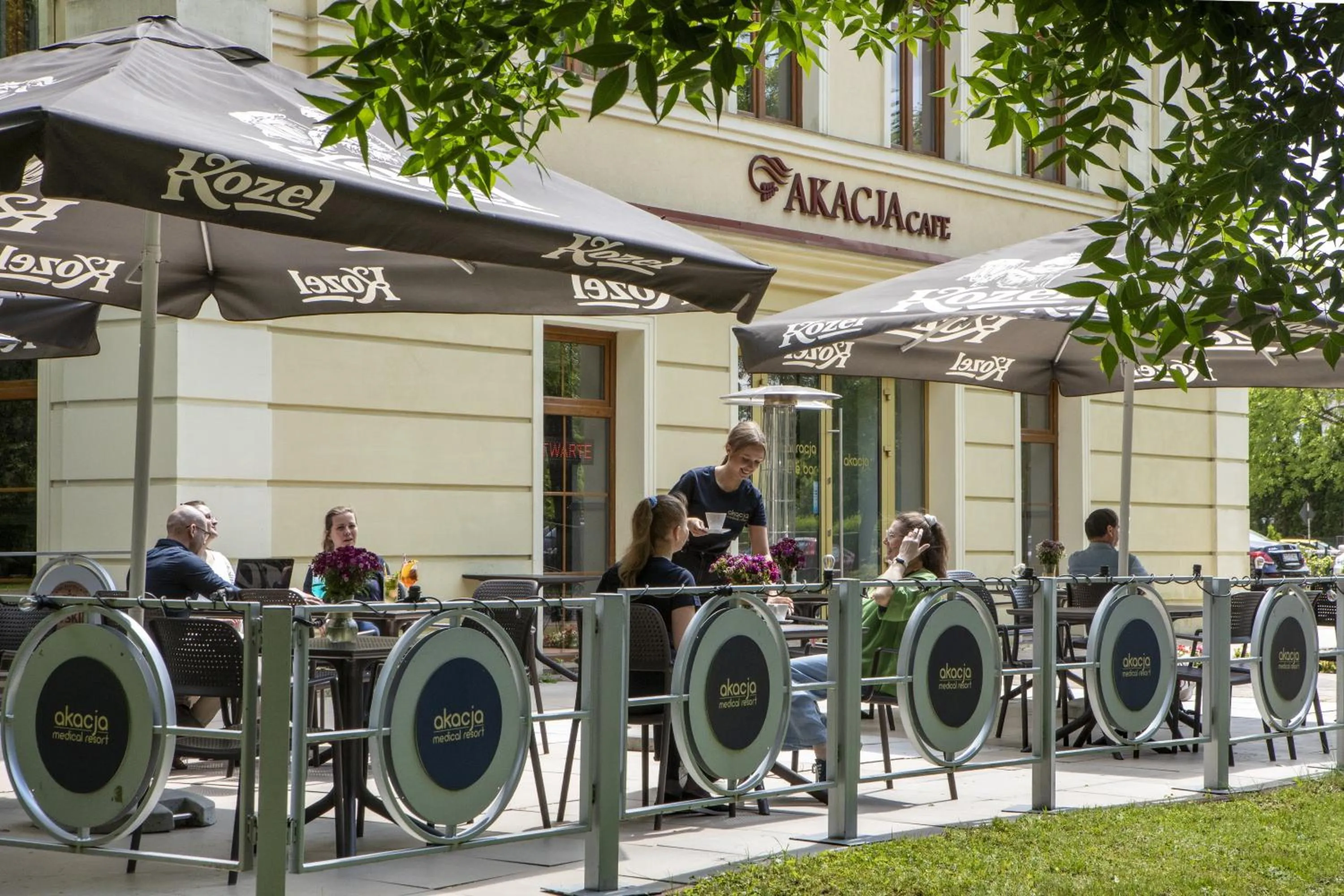 Restaurant/places to eat in Akacja Medical Resort