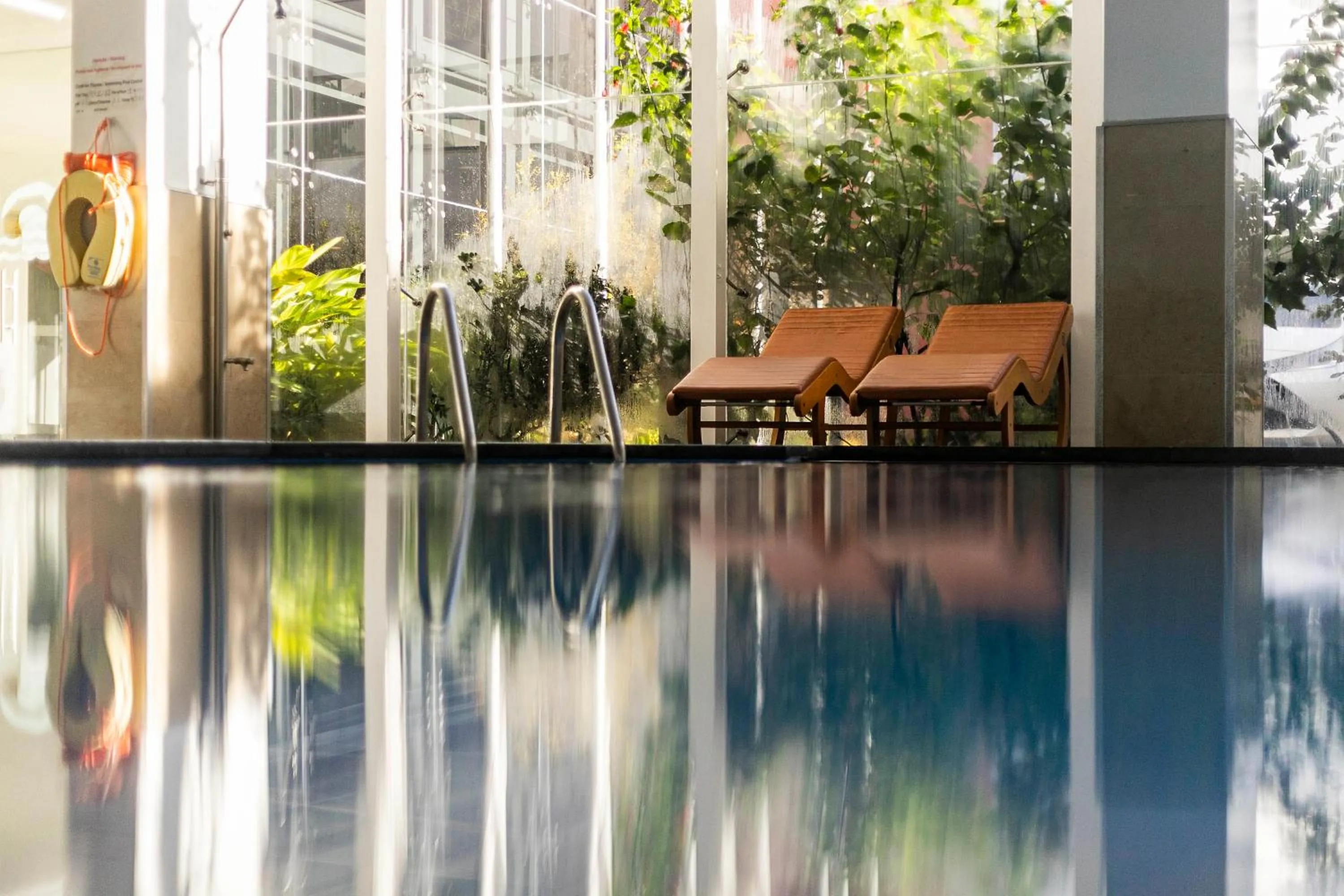 Swimming pool in Antillia Hotel