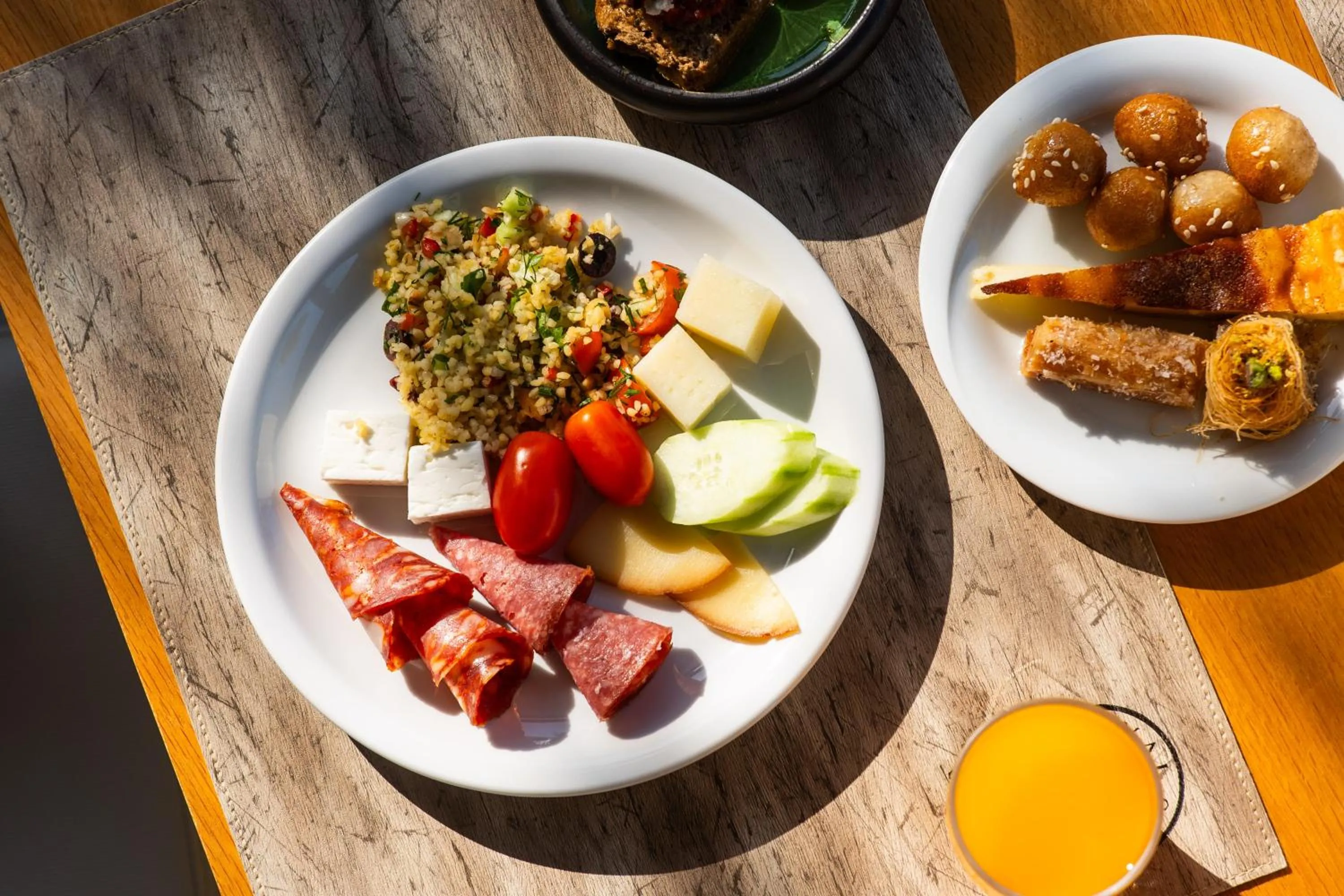 Breakfast in Royal Sun