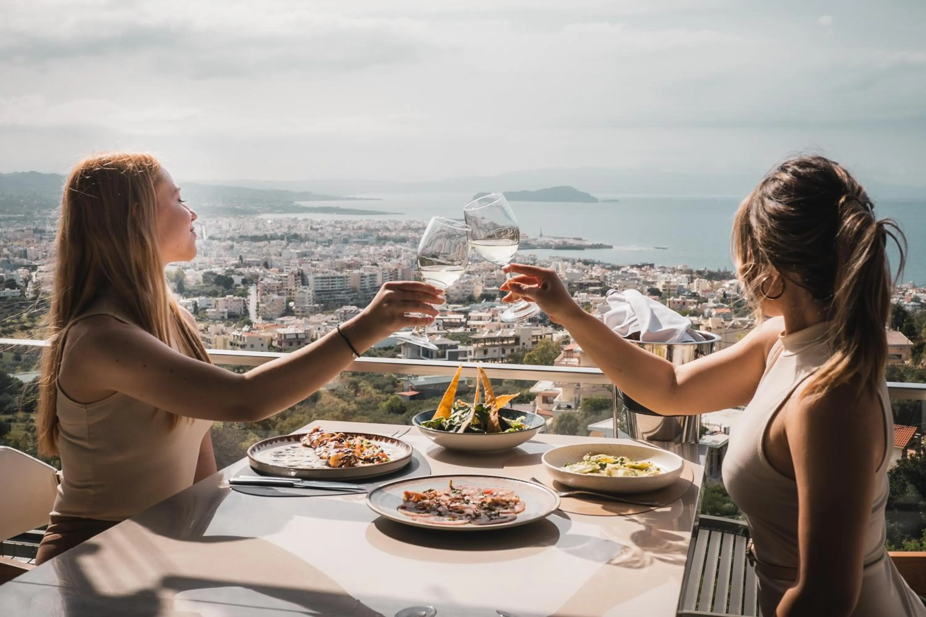 Restaurant/places to eat in Royal Sun