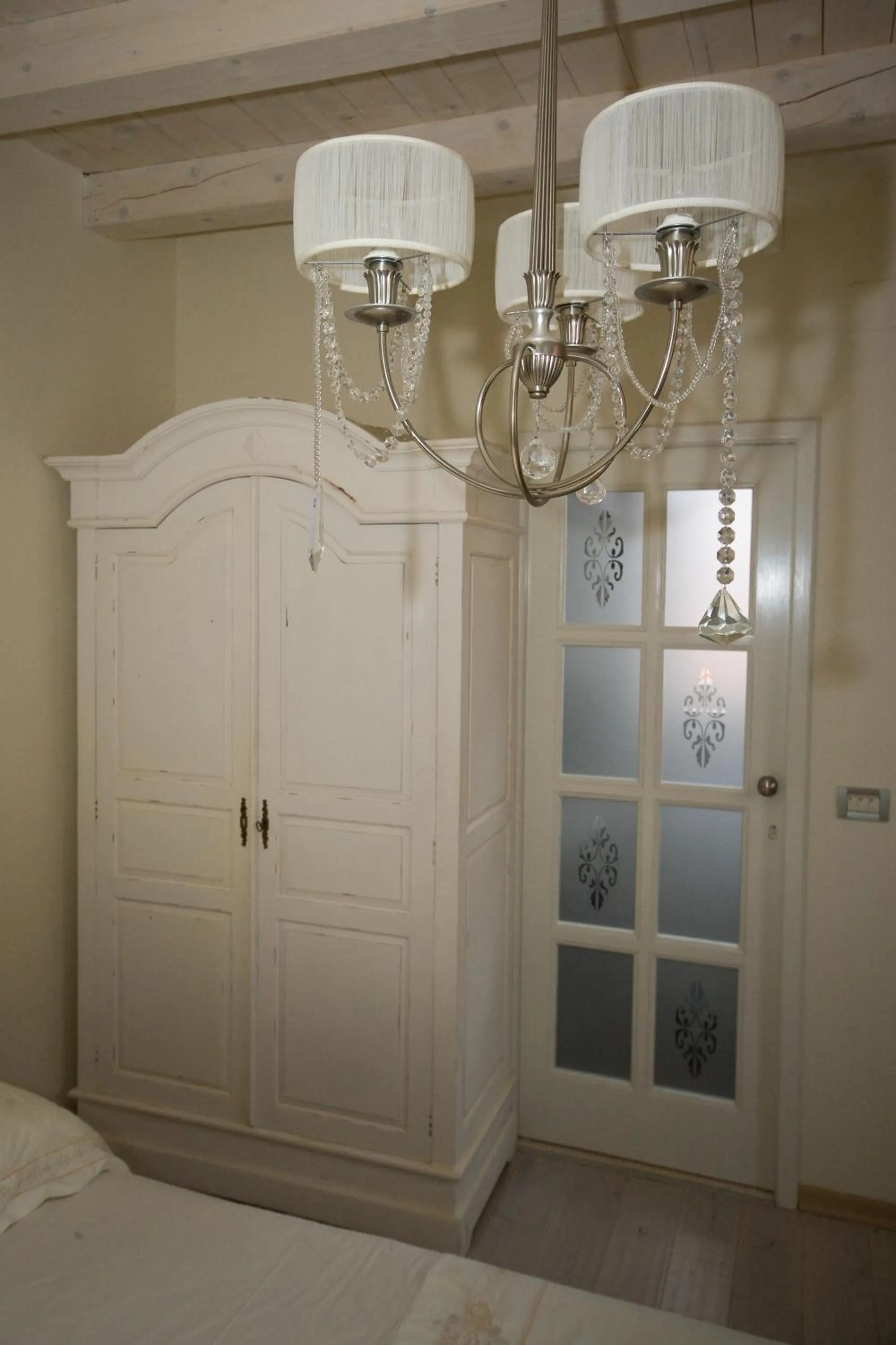 Decorative detail, Bed in Roko House