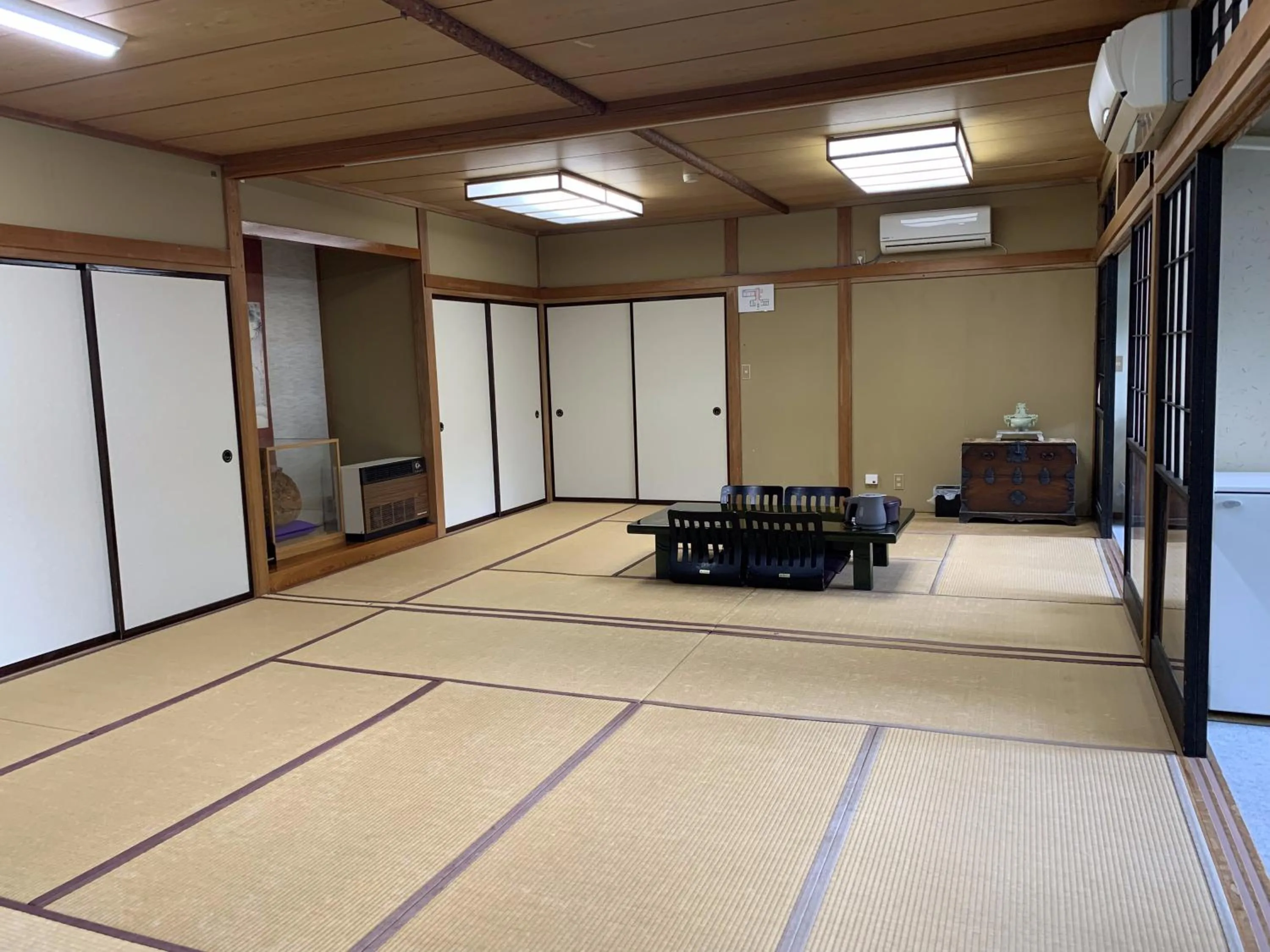 Bedroom in ELE Hotel Onsen Ryokufutei