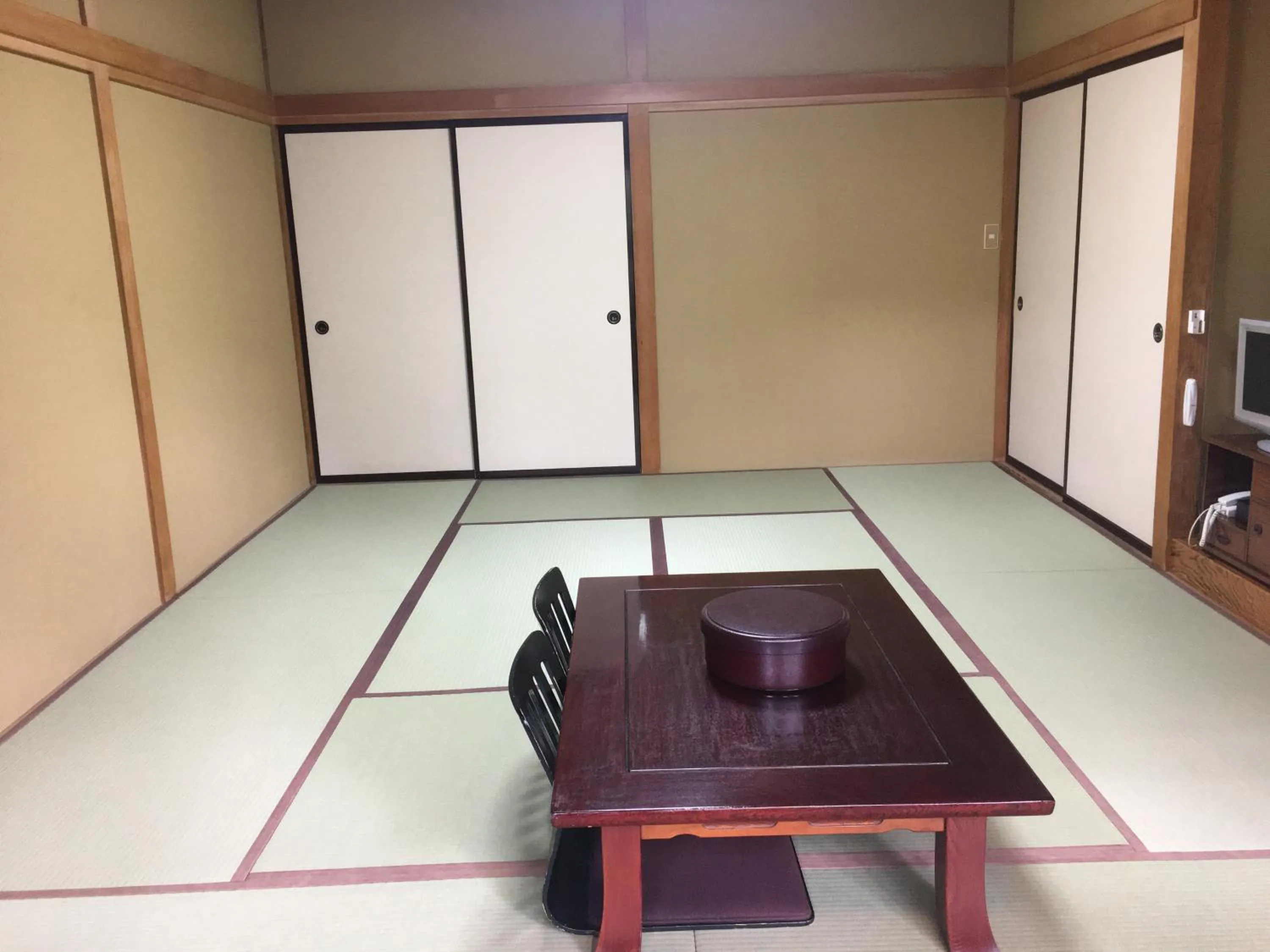 Bedroom in ELE Hotel Onsen Ryokufutei