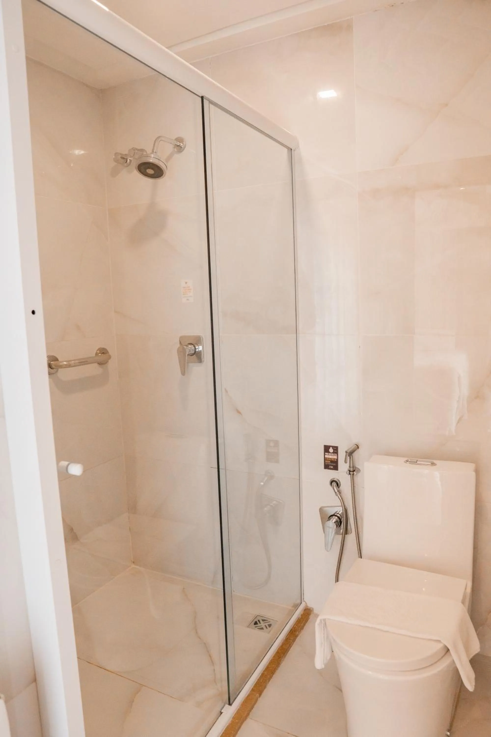 Shower in Daara Transamerica Collection Gramado