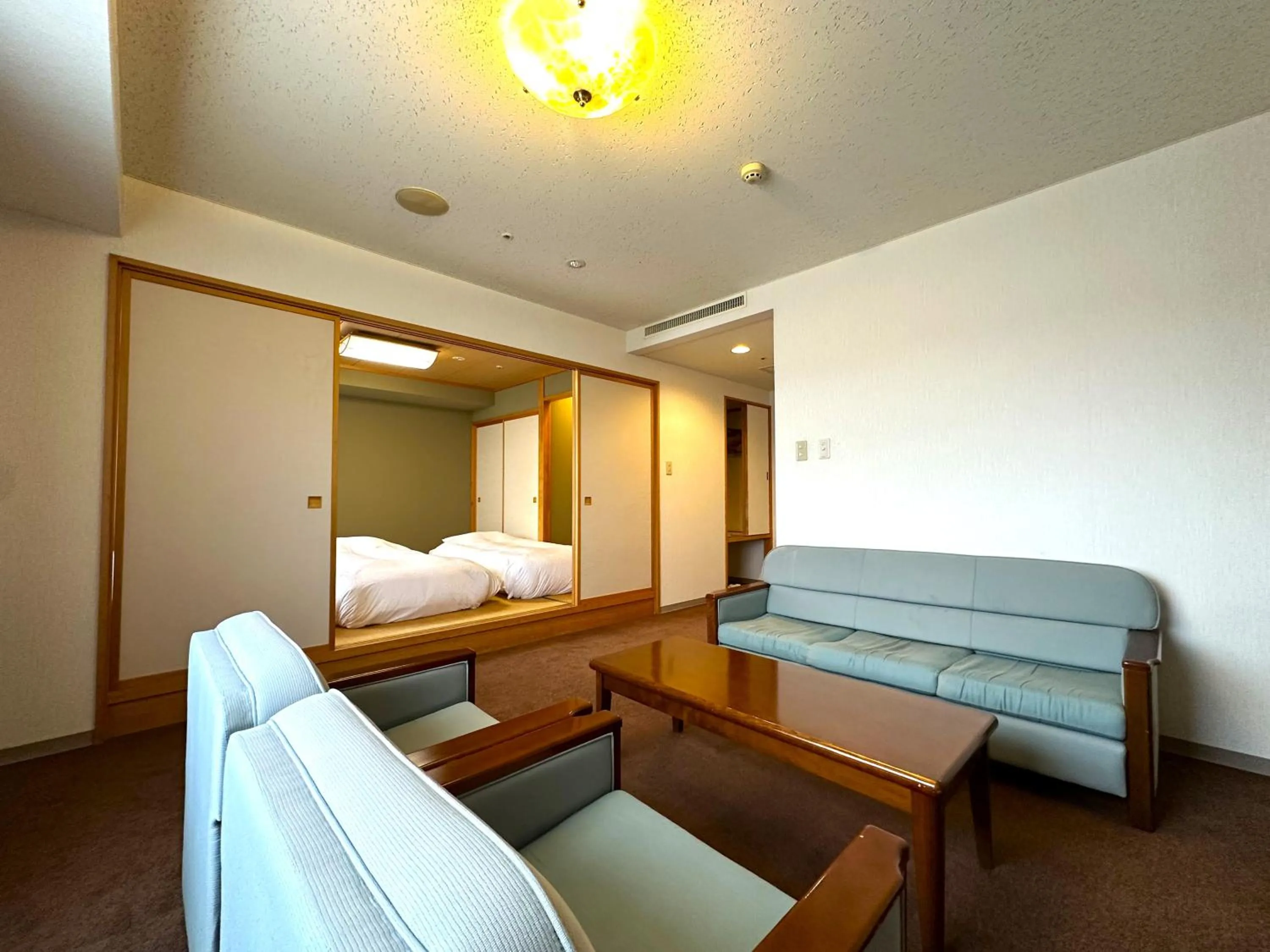 Bed in Yamagata Kokusai Hotel