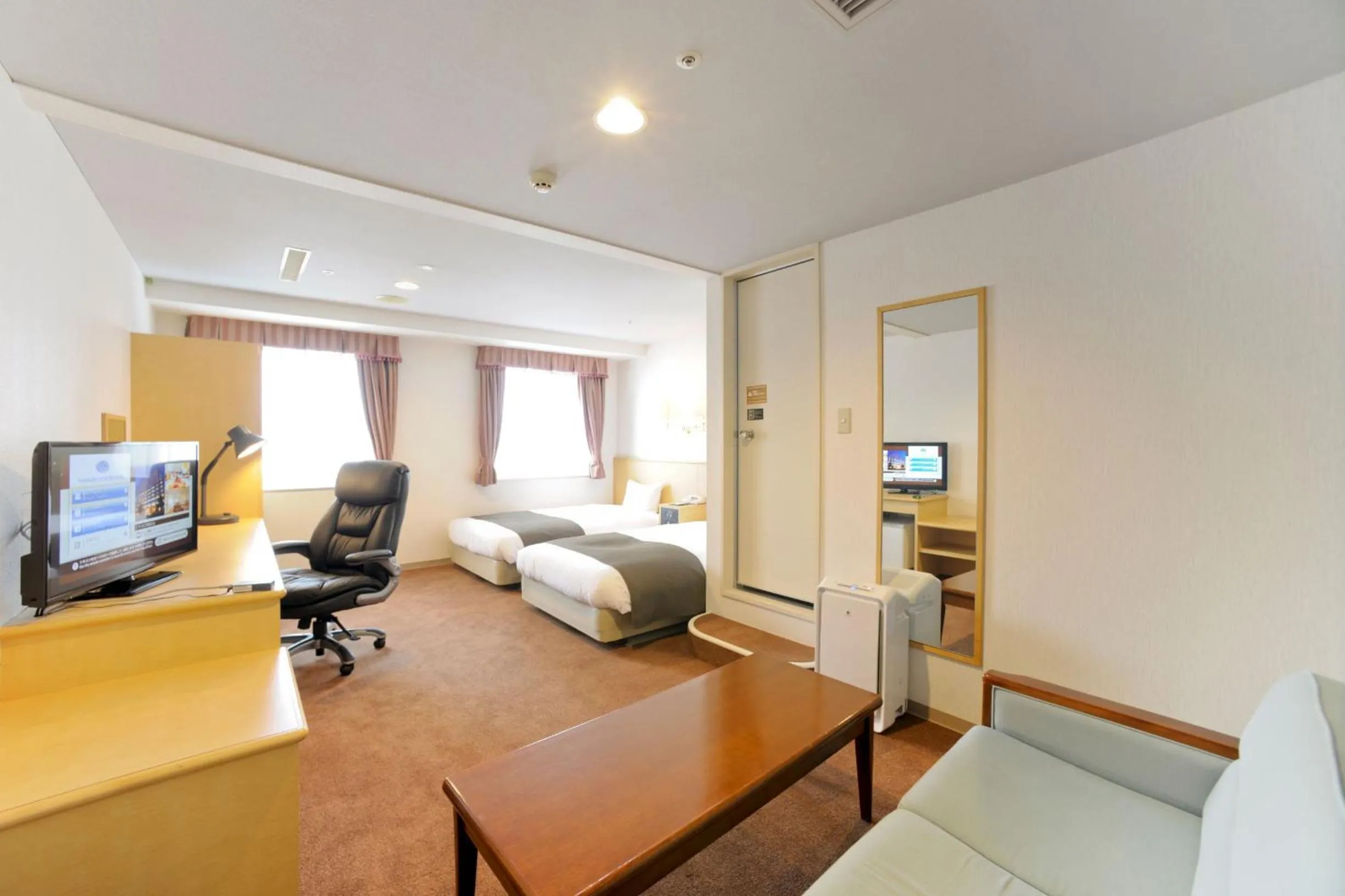 Bed in Yamagata Kokusai Hotel