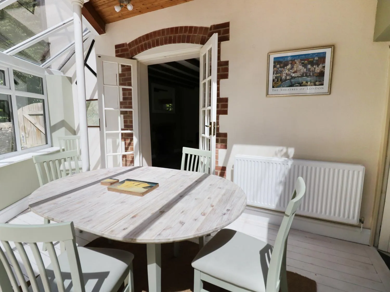 Blenheim Edge, The Causeway