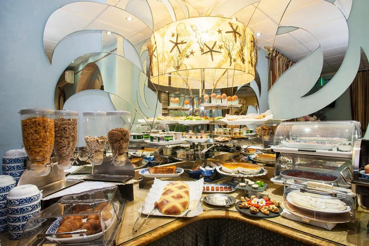 Restaurant/places to eat in Hotel Ribes Roges