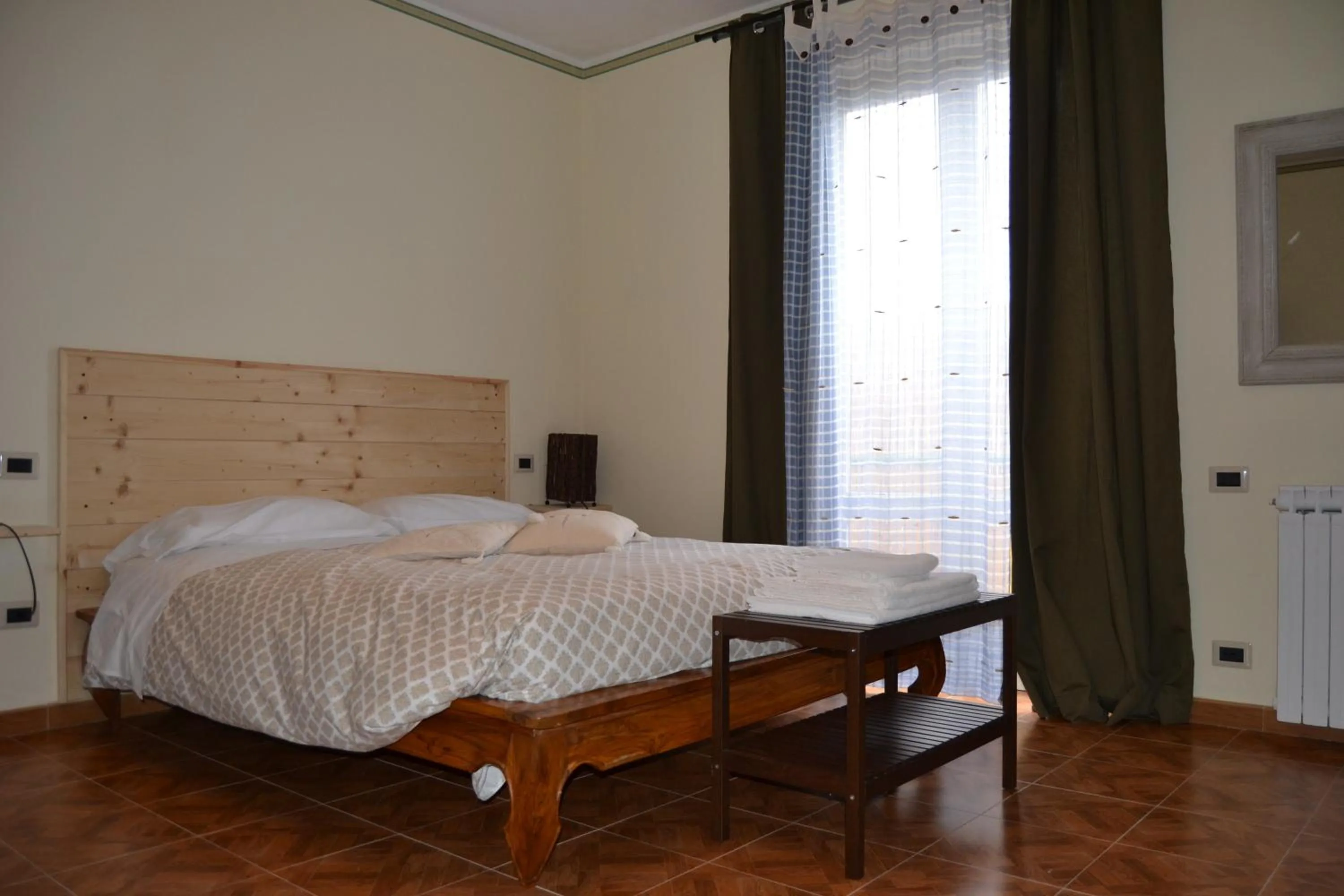 Decorative detail, Bed in B&B Residenza Marina