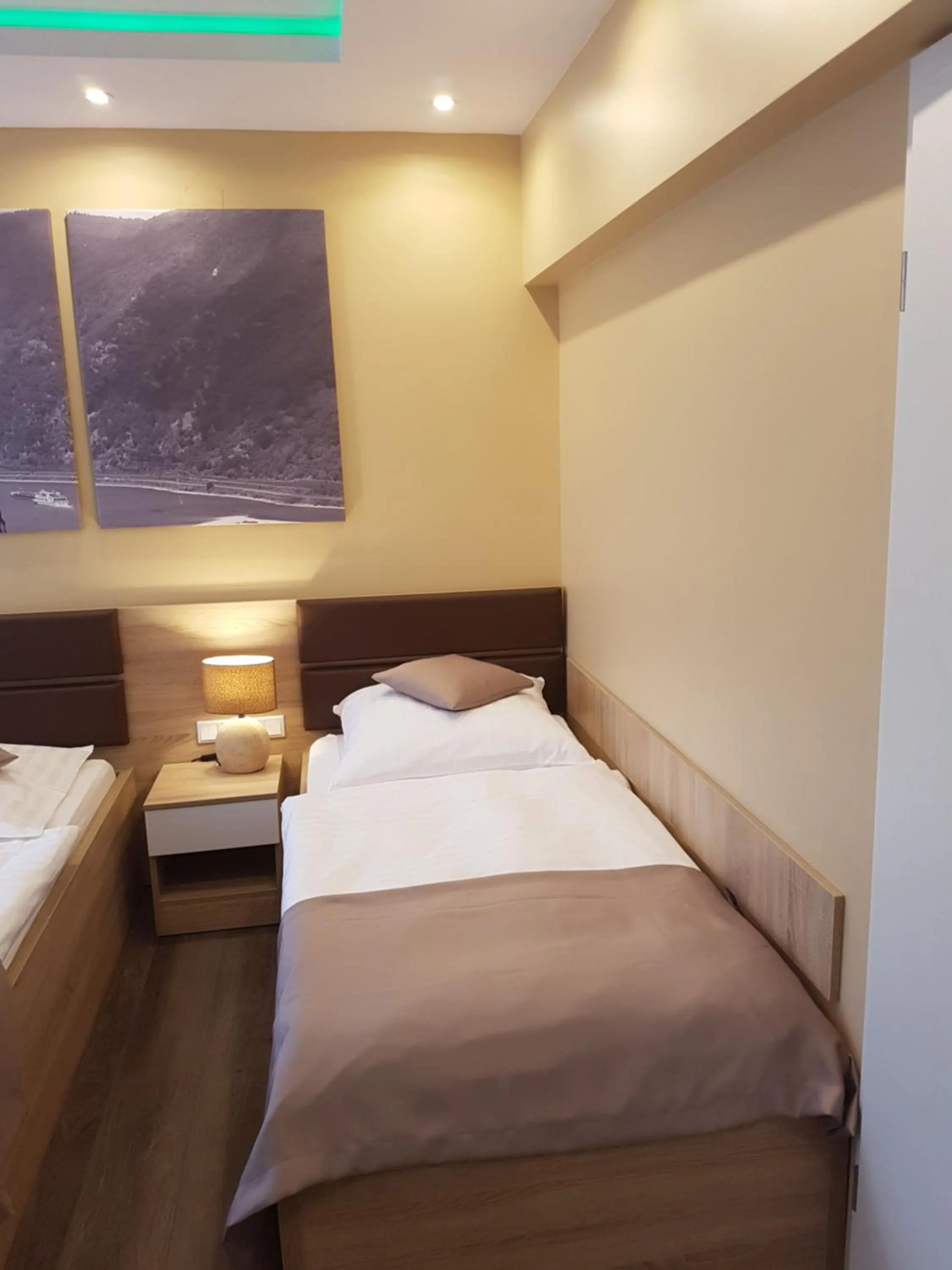 Photo of the whole room, Bed in Hotel Haus Büderich