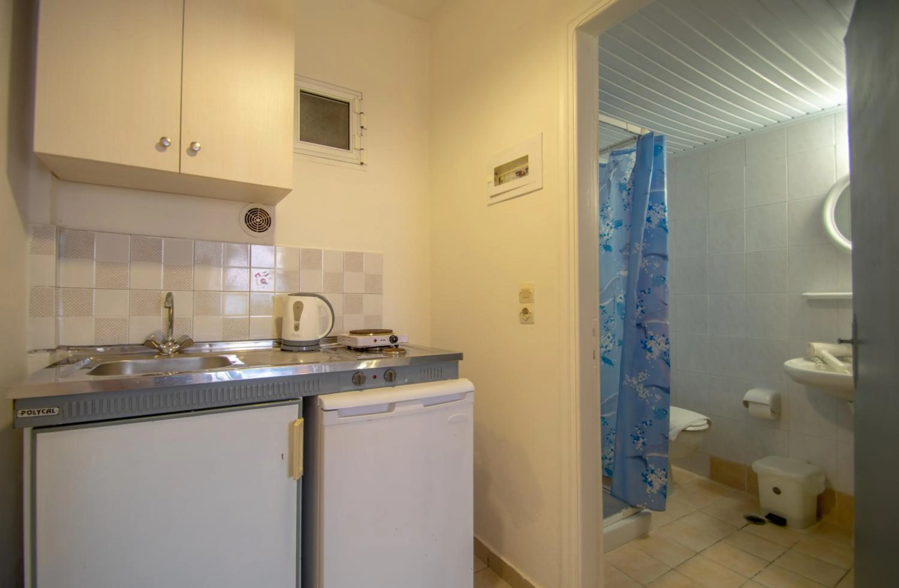 Bathroom in Agoulos Beach Hotel