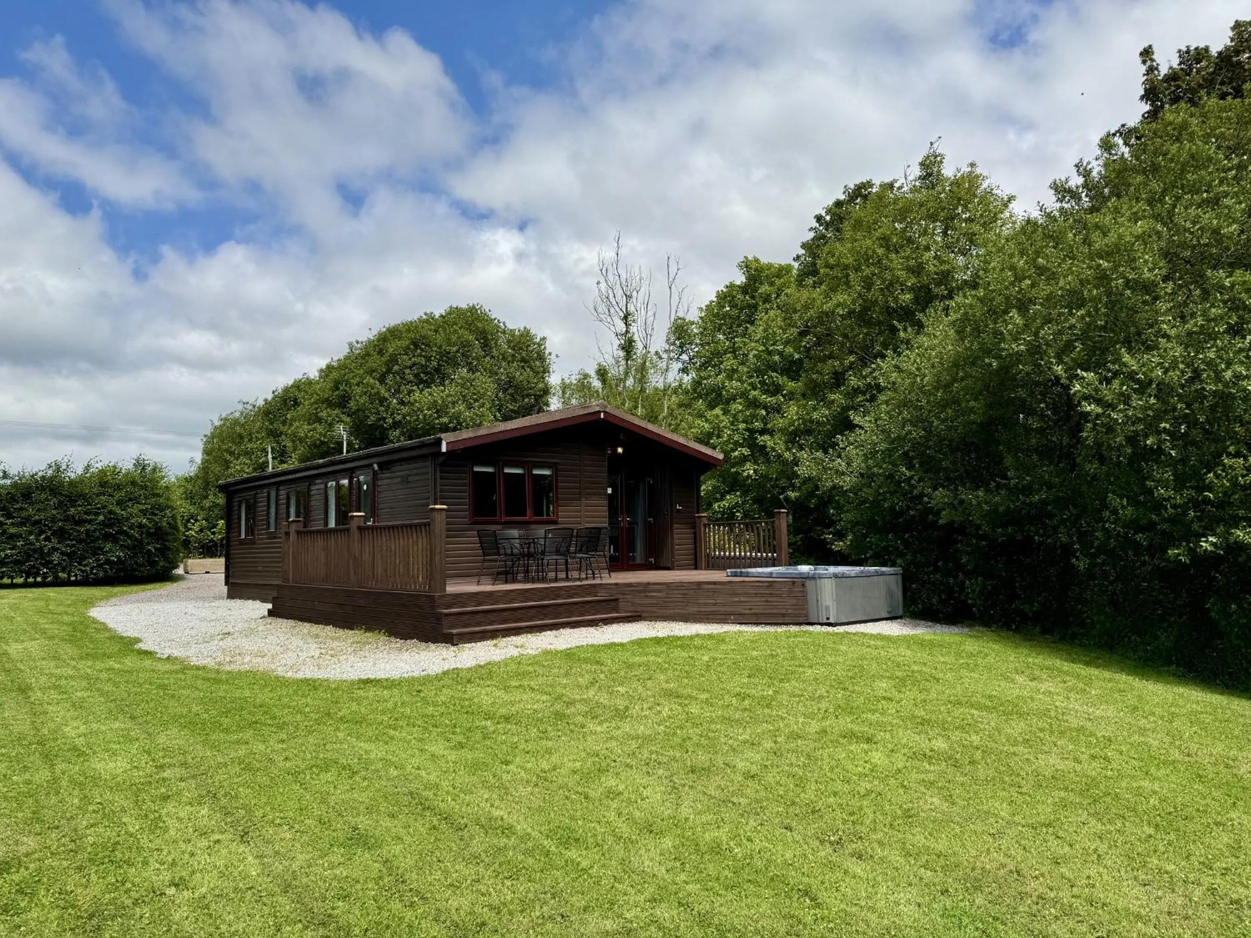 Property building in Willow Lodge