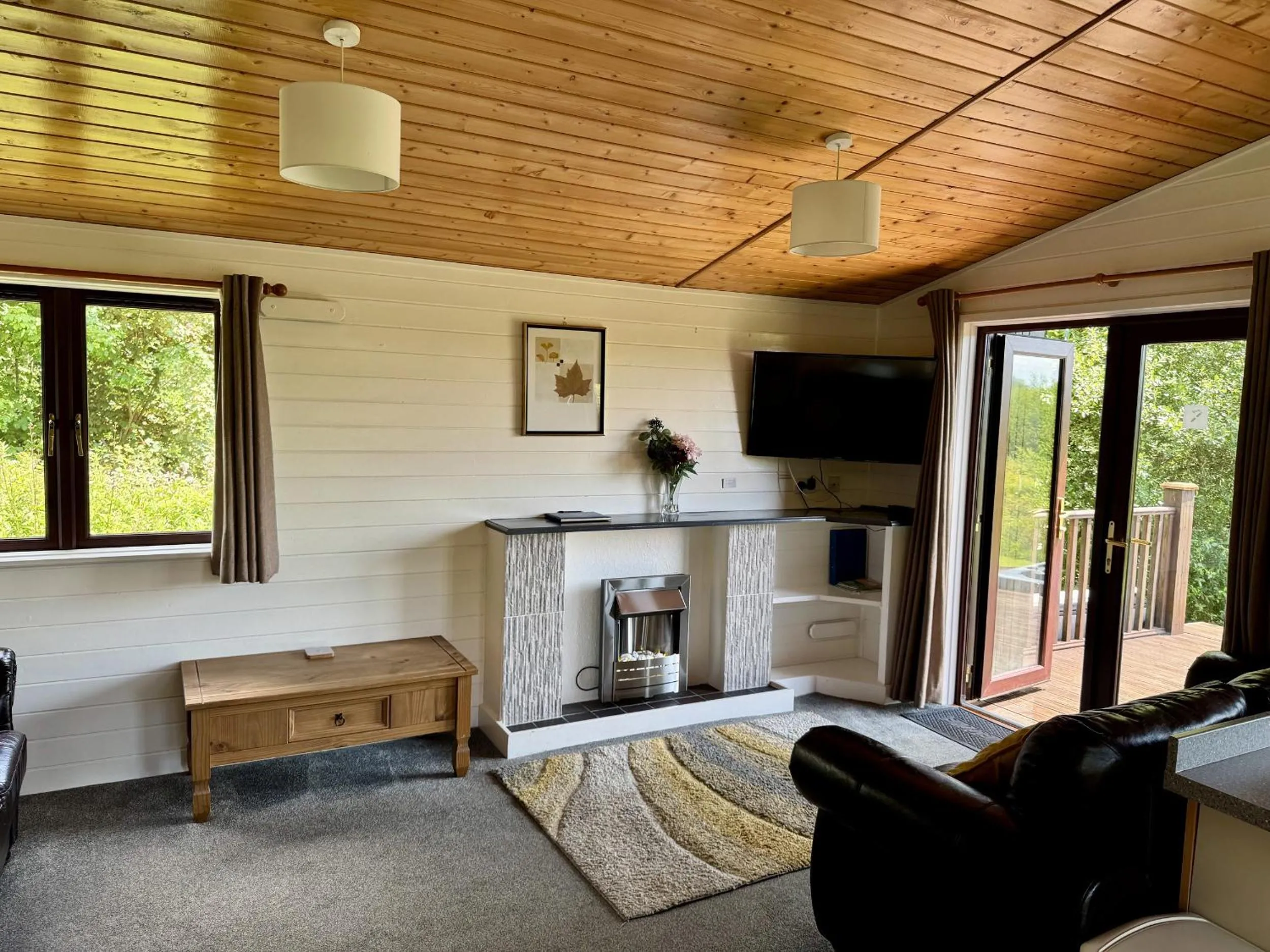 Property building in Willow Lodge