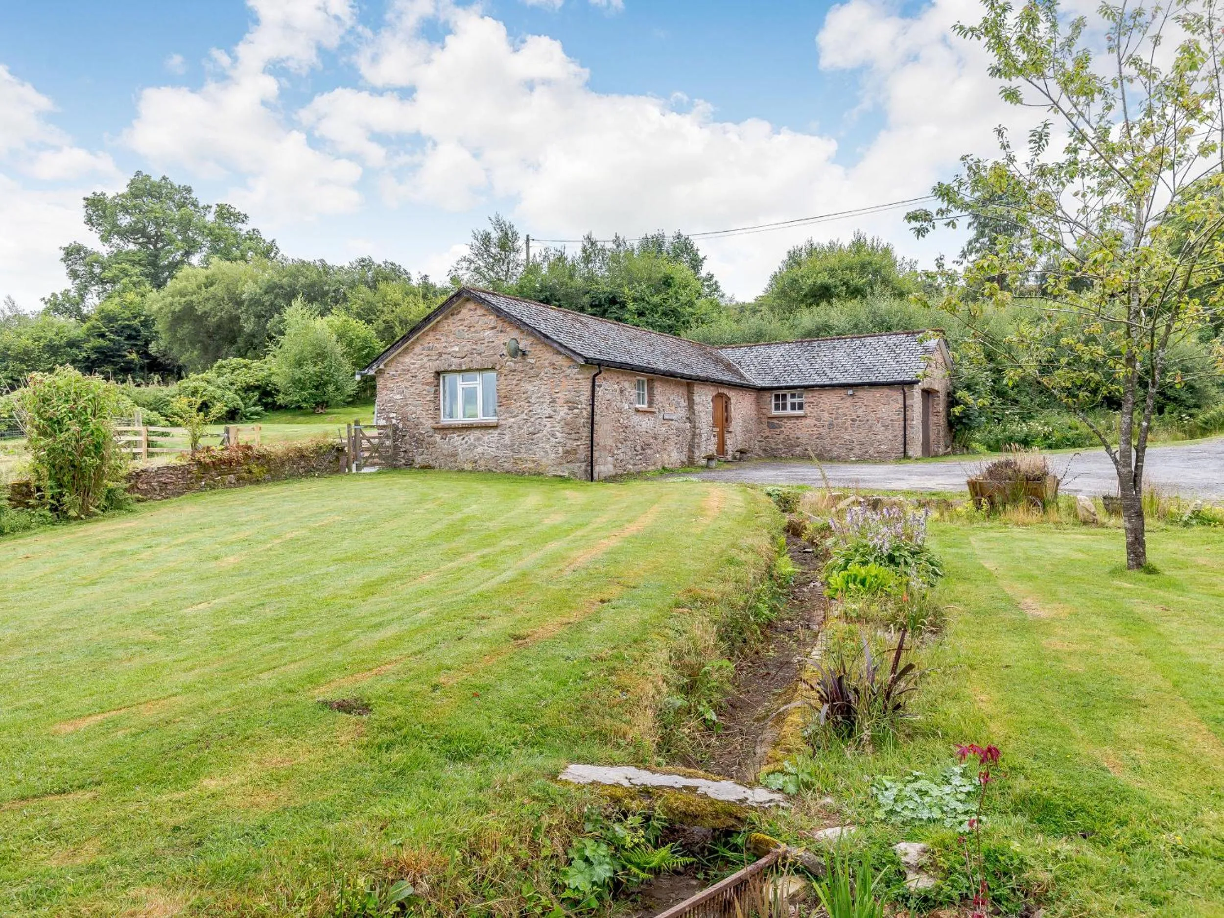 Property building in Foxlair Cottage