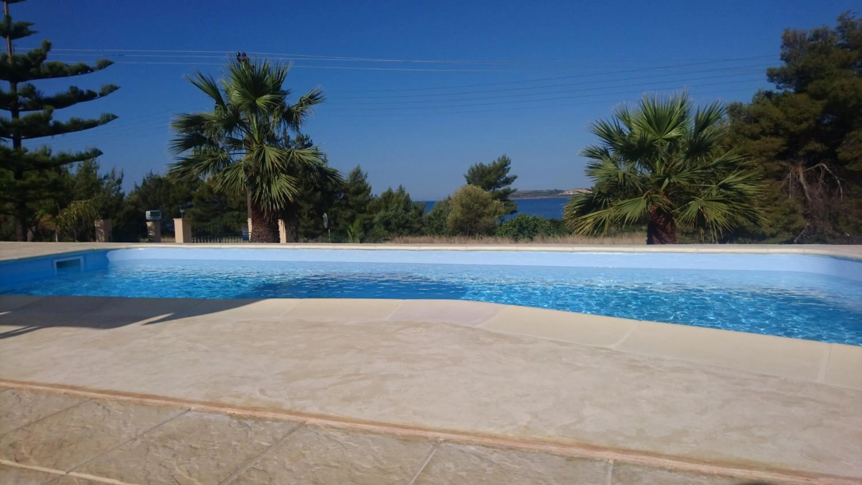 Swimming pool in Emma's Studios