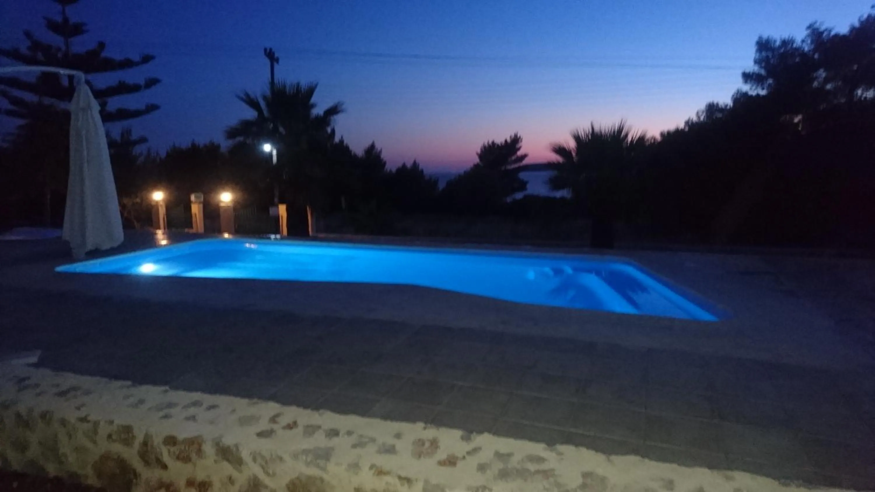 Swimming pool in Emma's Studios