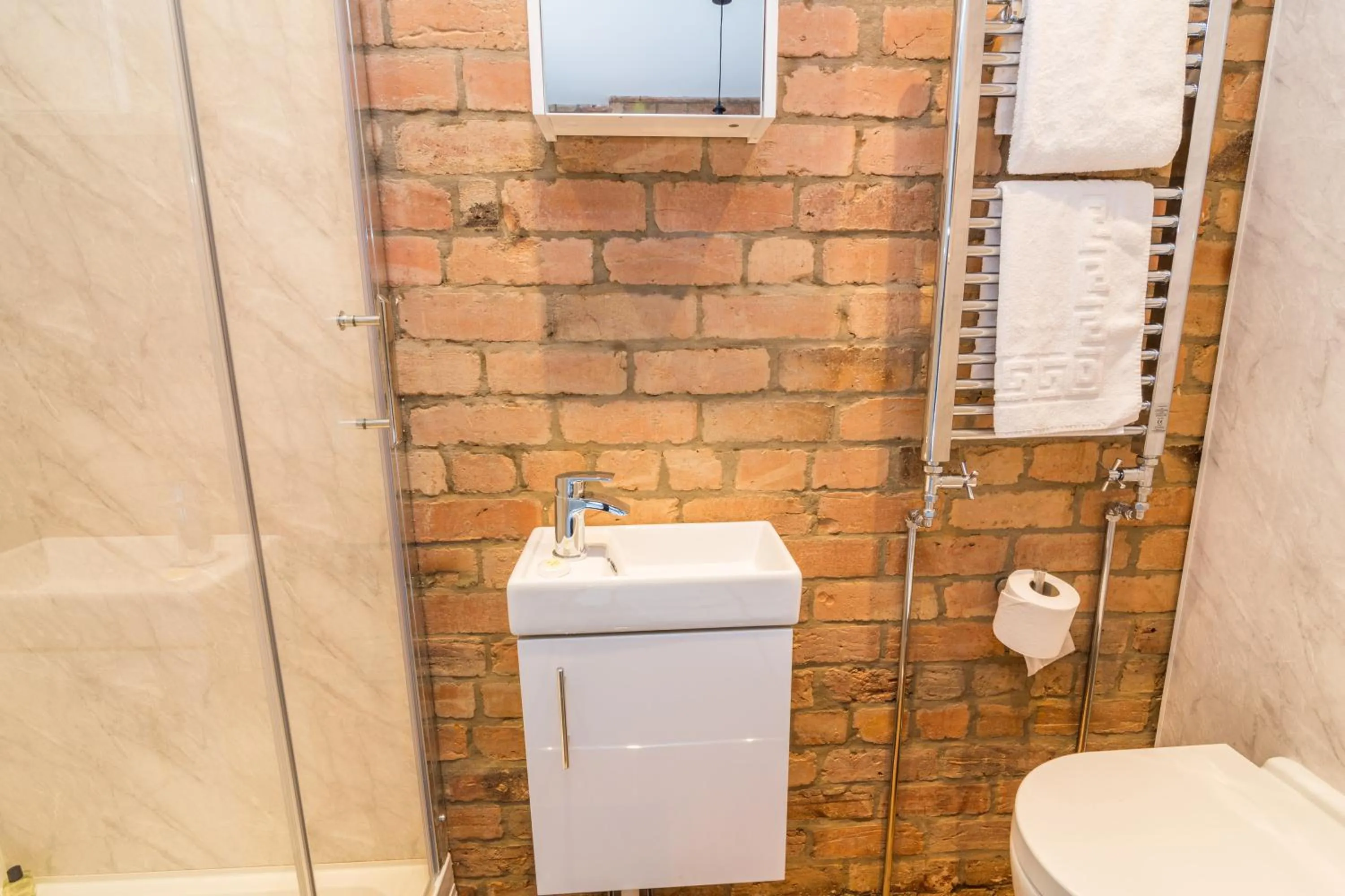 Bathroom in Salisbury Street Guesthouse