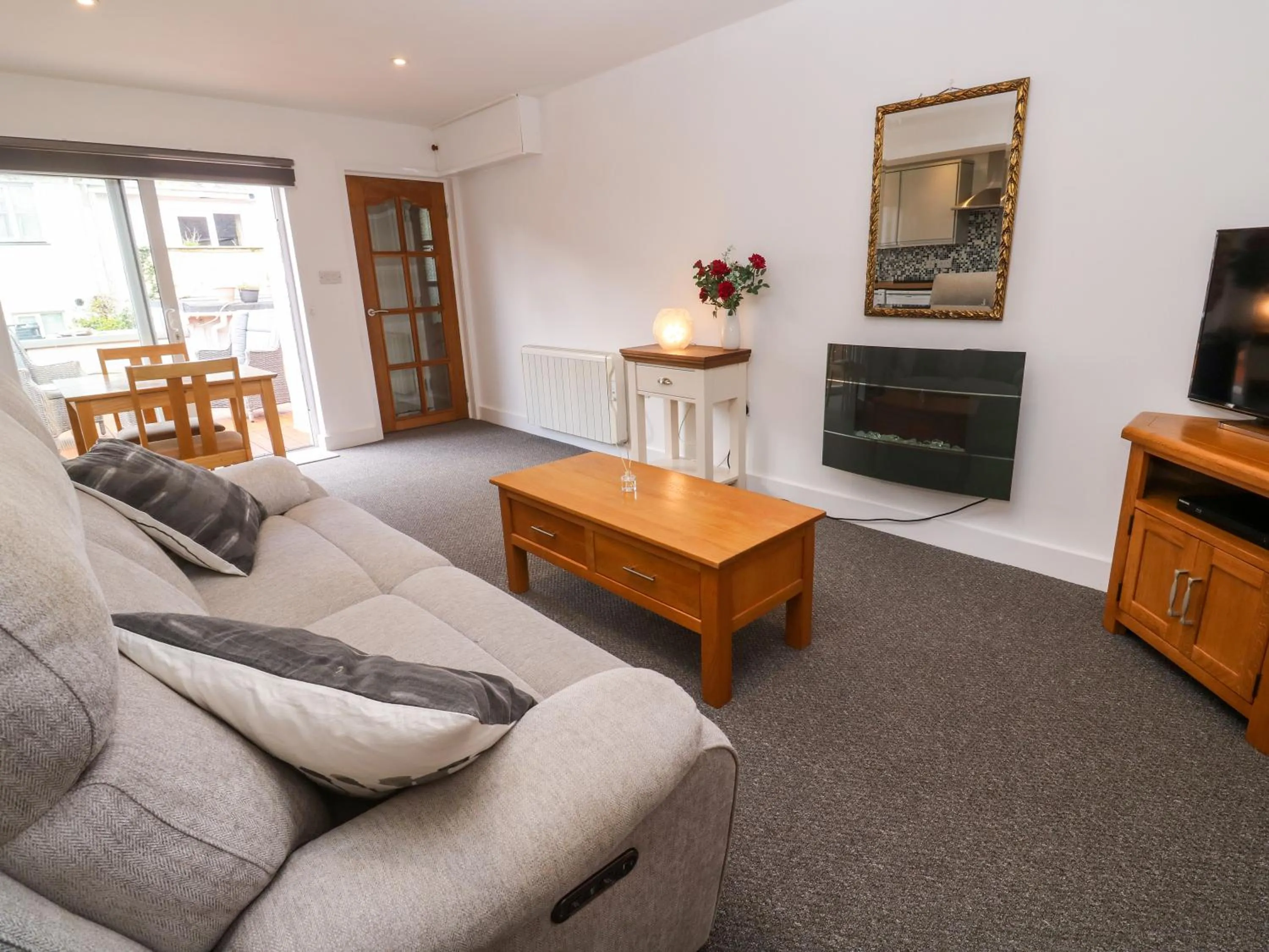 Flat 1