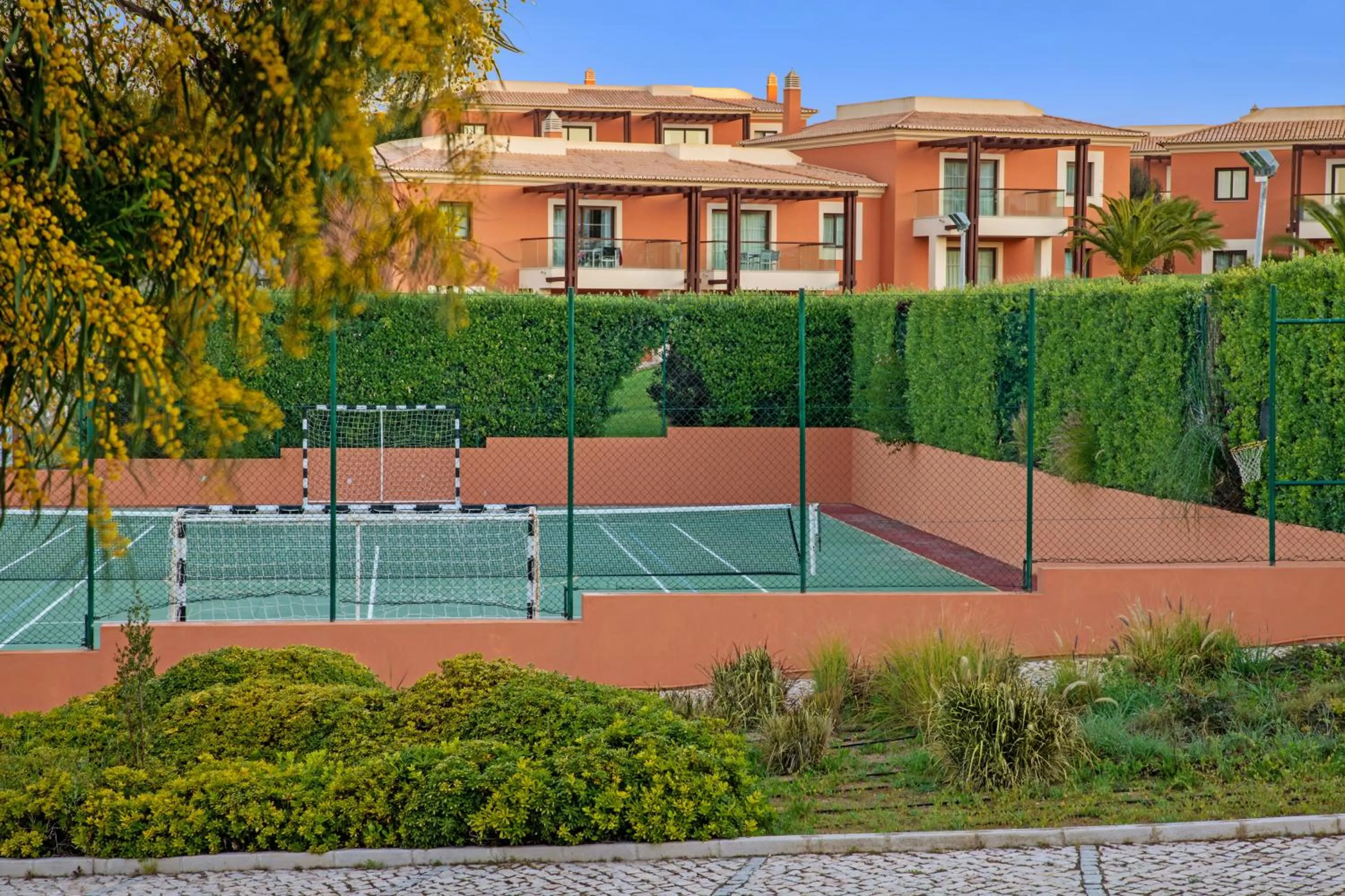 Tennis court in Monte Santo Resort