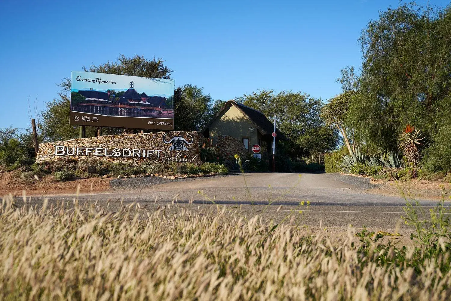 Facade/entrance in Buffelsdrift Game Lodge Facade/entrance in Buffelsdrift Game Lodge