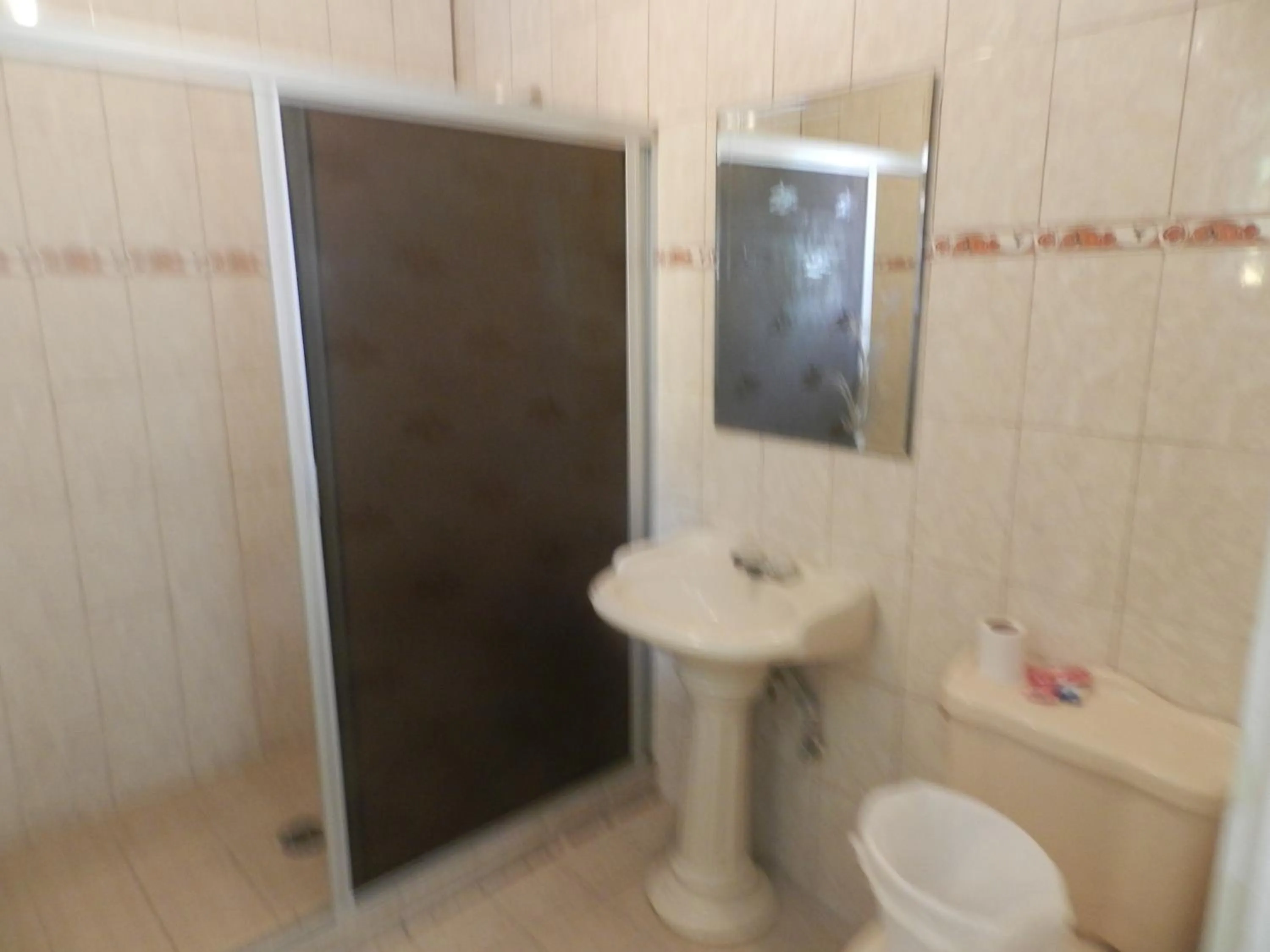 Bathroom in Consul Suites