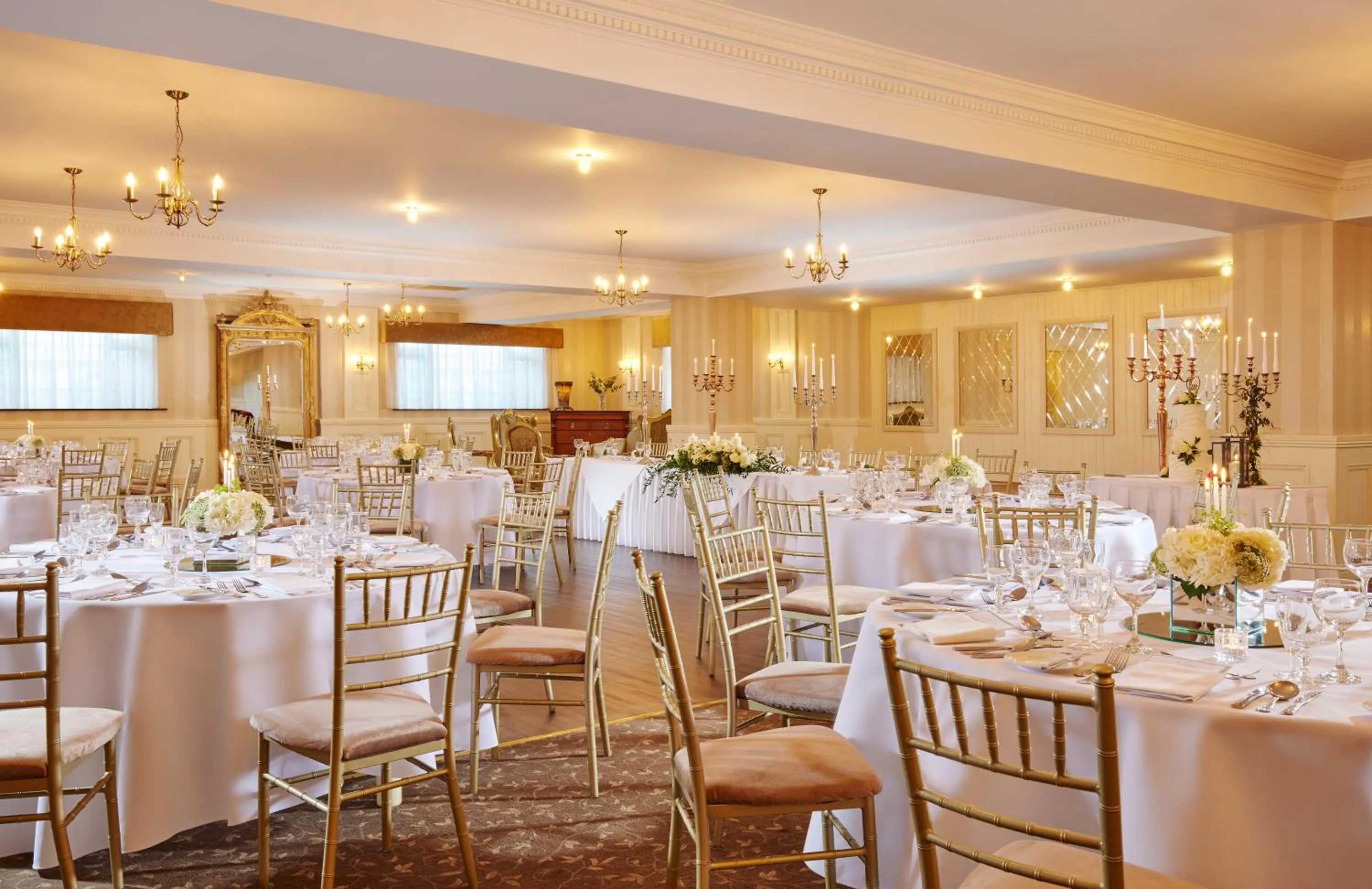 Banquet/Function facilities in Bellbridge House Hotel