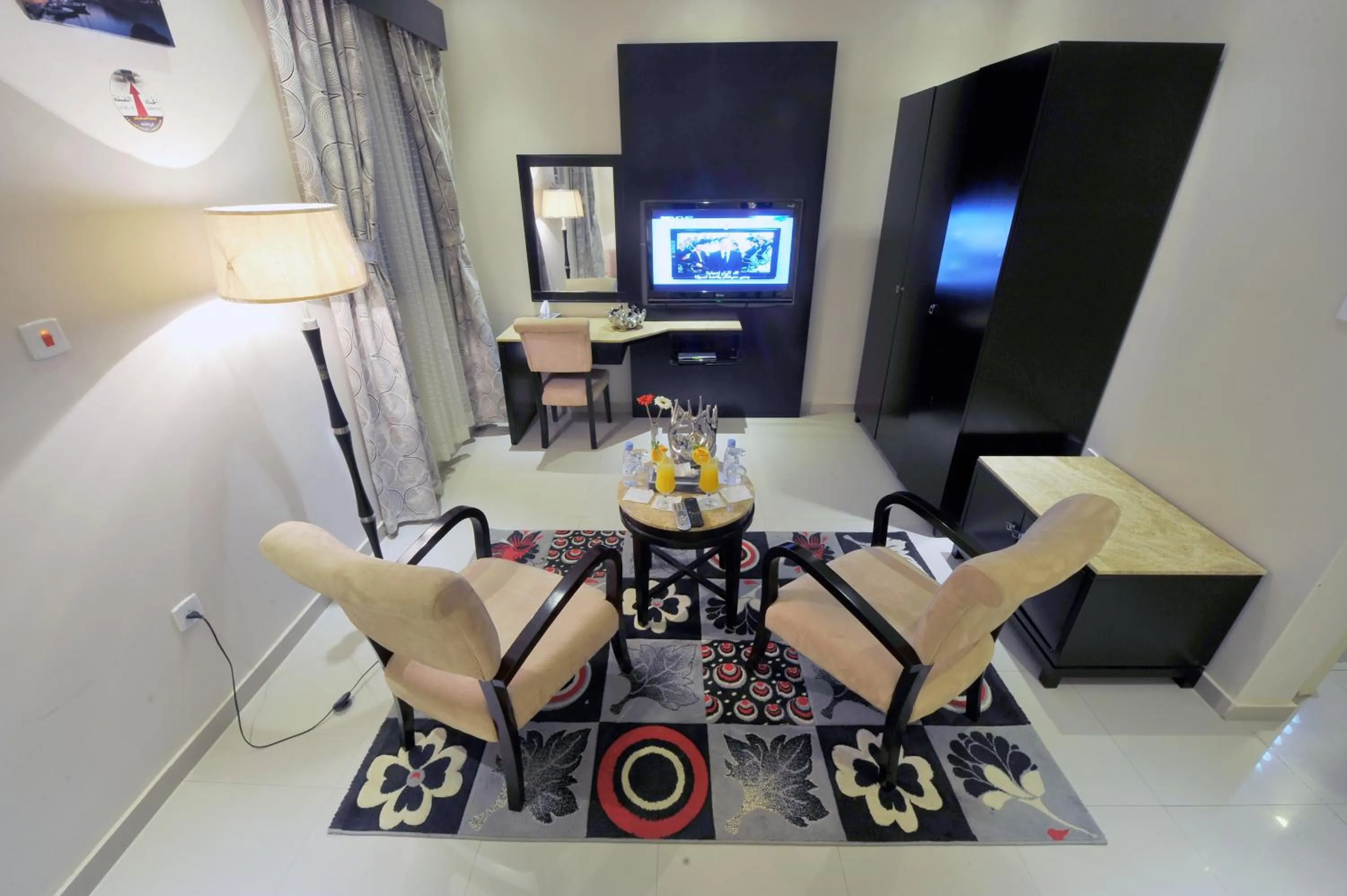 Living room in Al Janaderia Suites 7