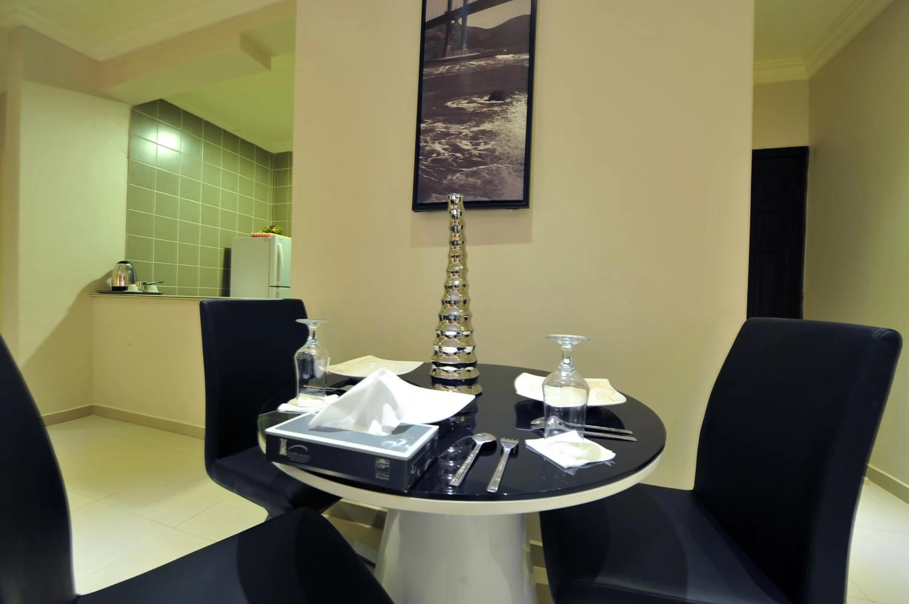 Seating area in Al Janaderia Suites 7