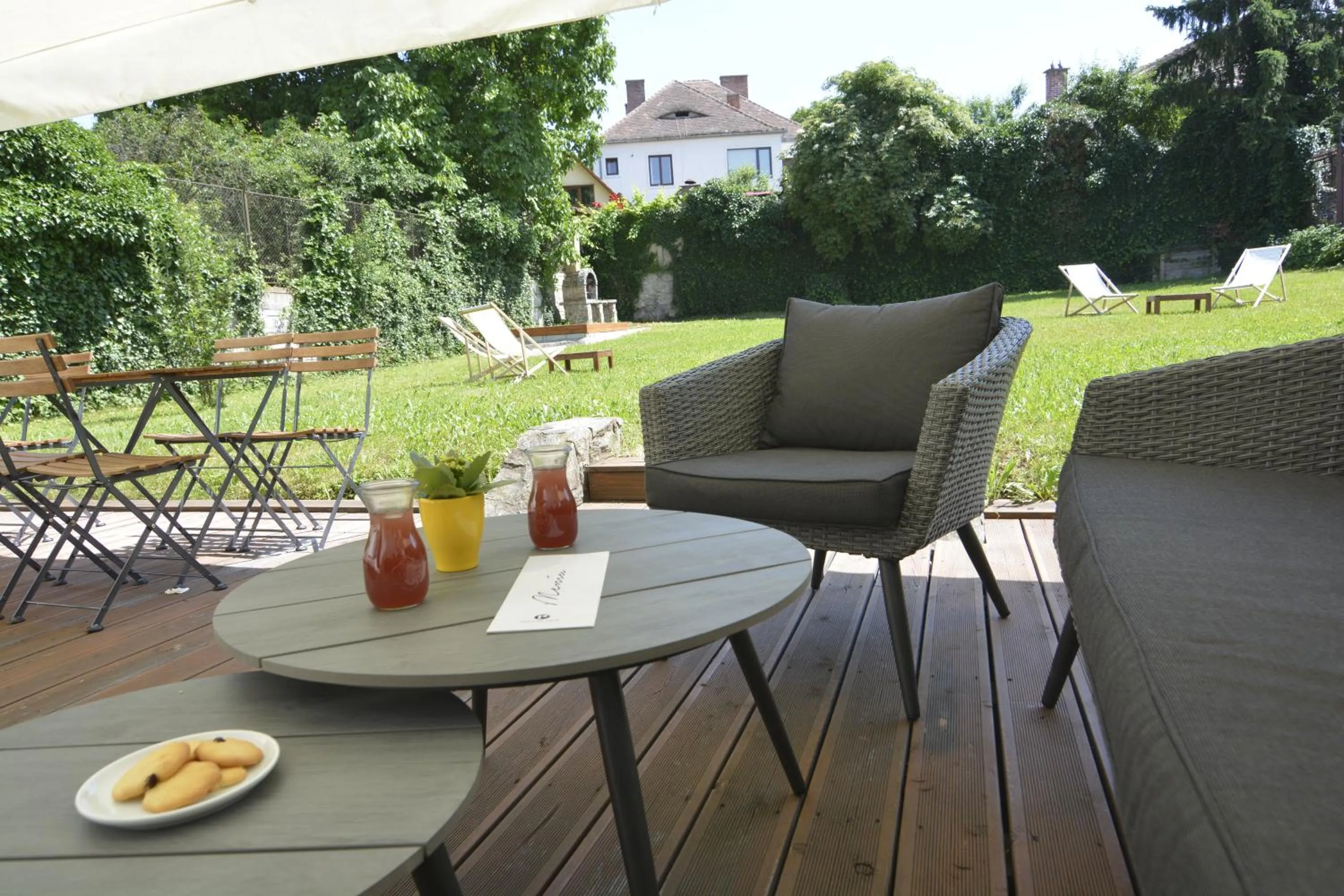 Property building in Republique