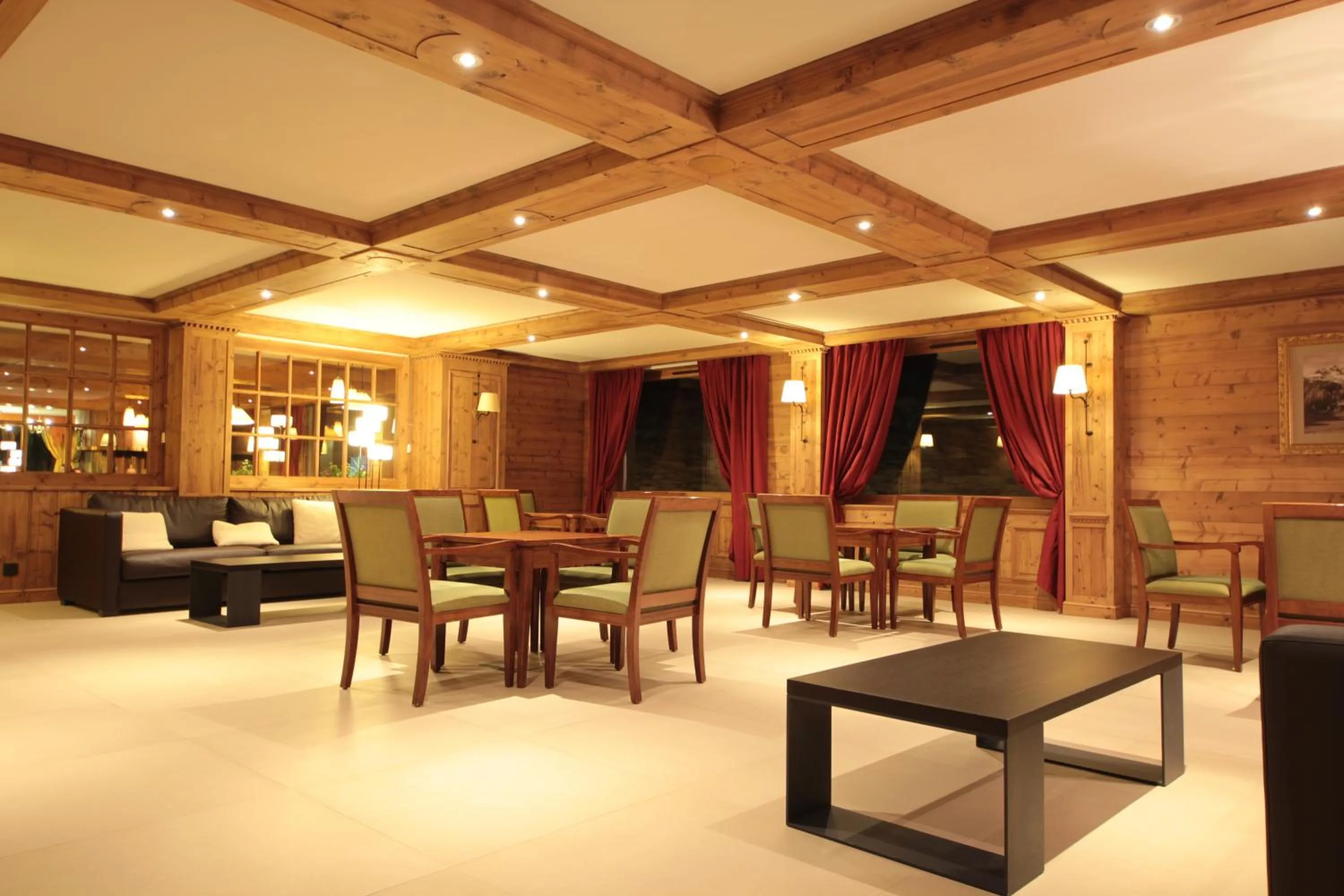 Spa and wellness centre/facilities in Hôtel Champs Fleuris Morzine