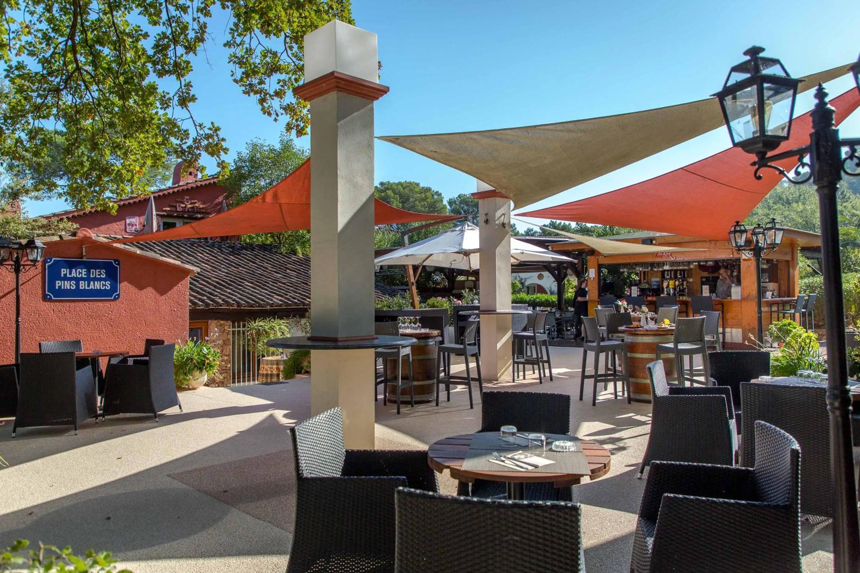 Lounge or bar in Les Pins Blancs en Provence