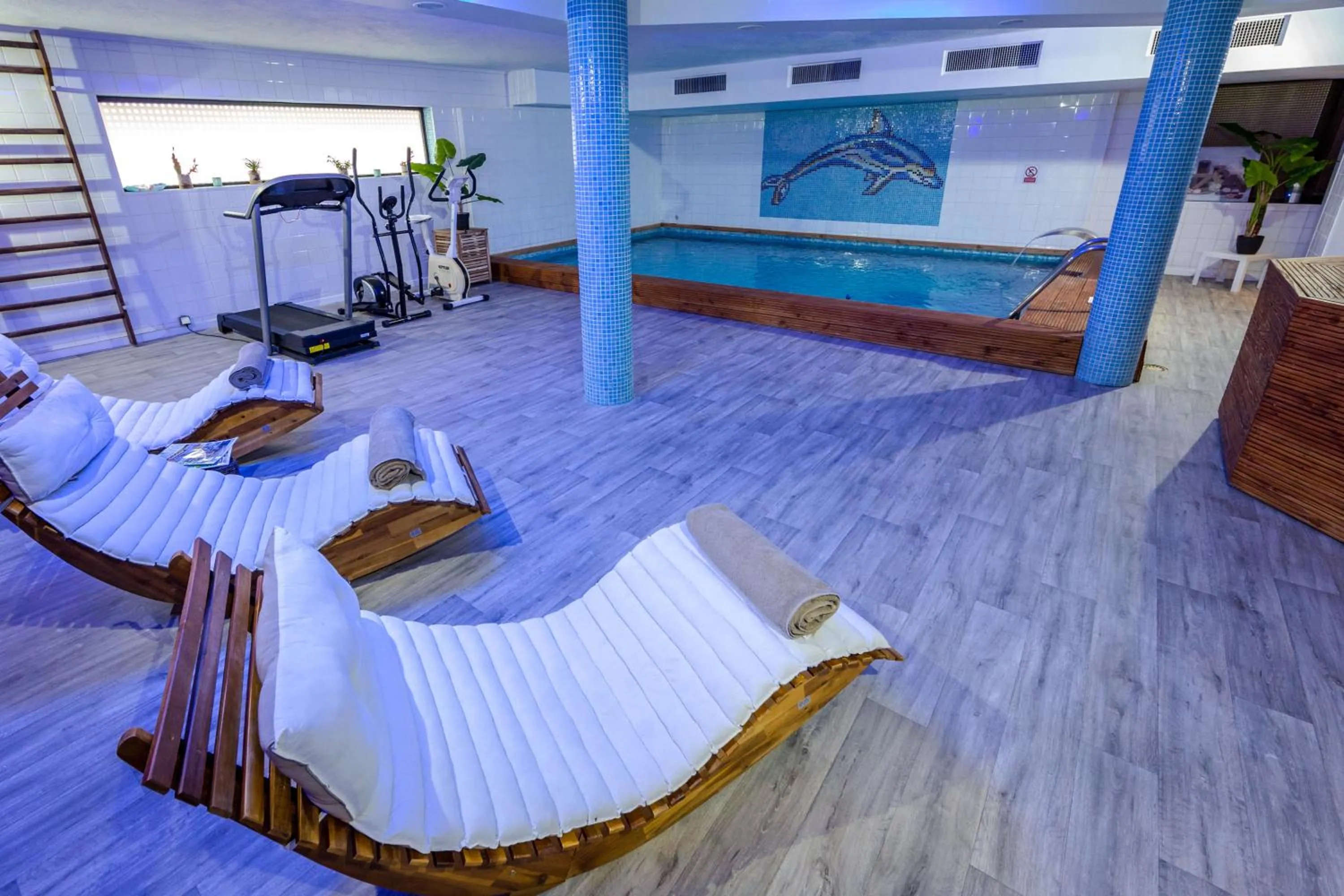 Spa and wellness centre/facilities in Les Pins Blancs en Provence