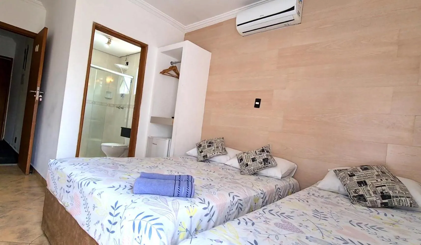 Triple Room with Pool View in Hotel Pousada Iracemar - Piscina Aquecida