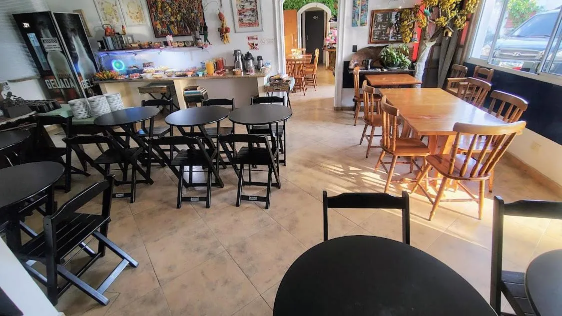 Restaurant/places to eat in Hotel Pousada Iracemar - Piscina Aquecida