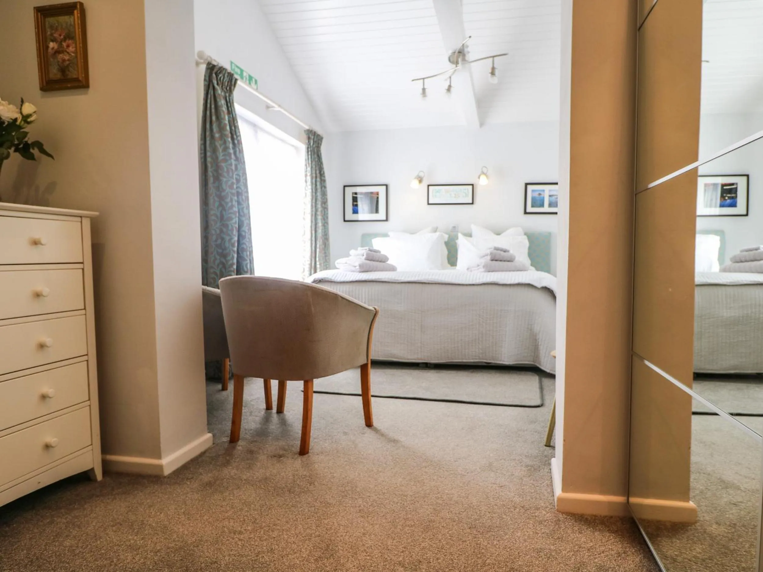 Property building, Bed in Little Westwards