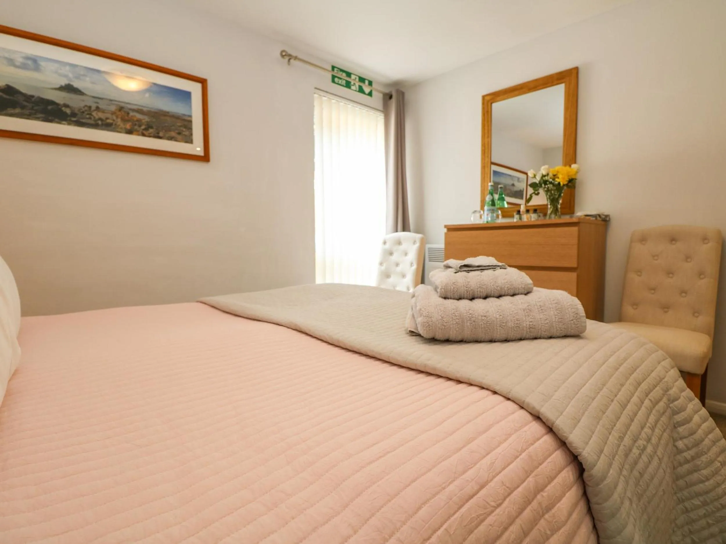 Property building, Bed in Little Westwards