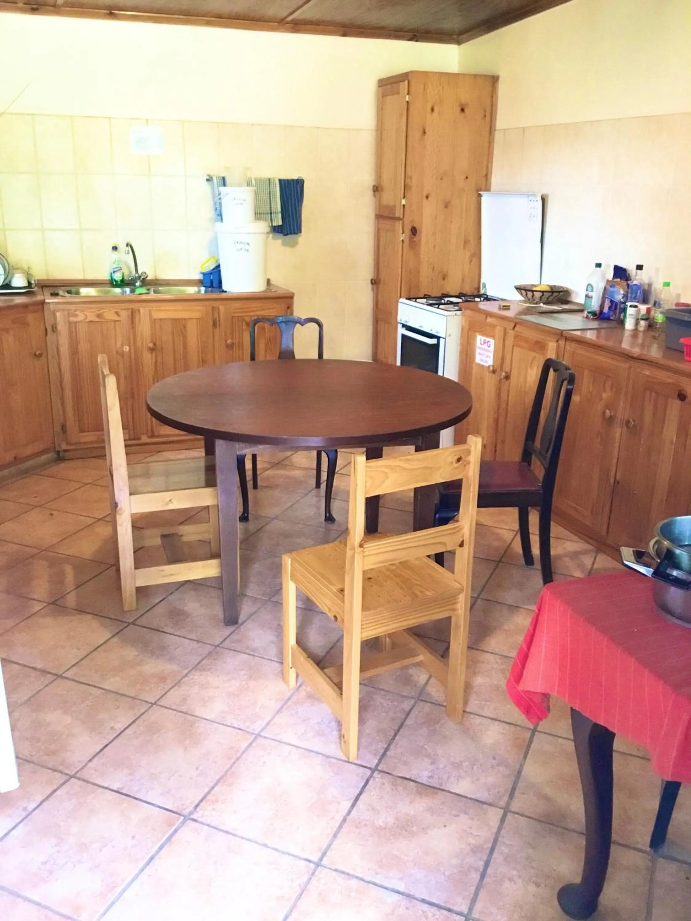 Kitchen or kitchenette in Rosedale Organic Farm Bed & Breakfast