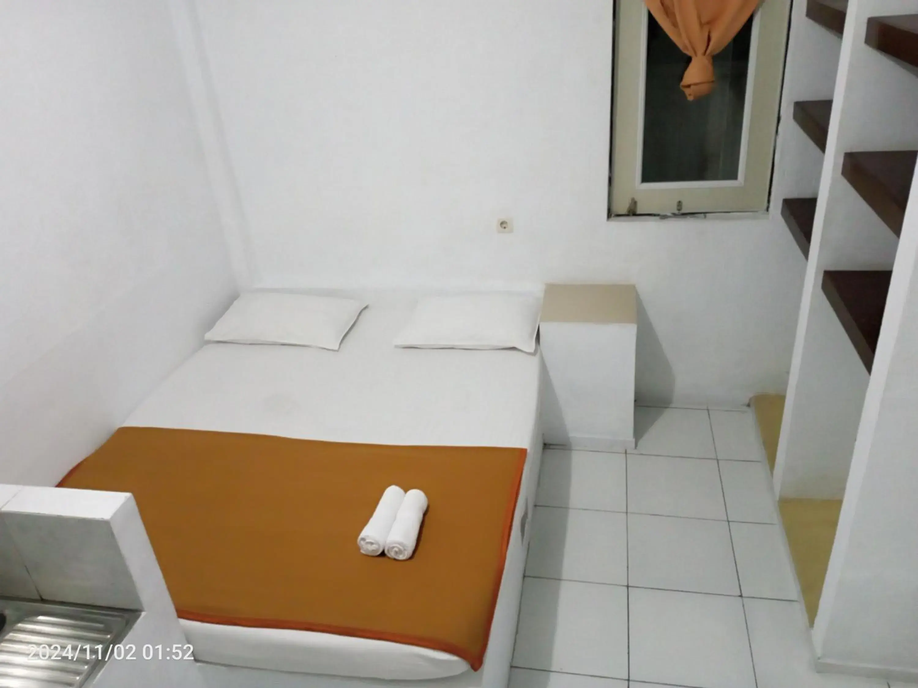 Bed in G357 Near Margo City Bed in G357 Near Margo City