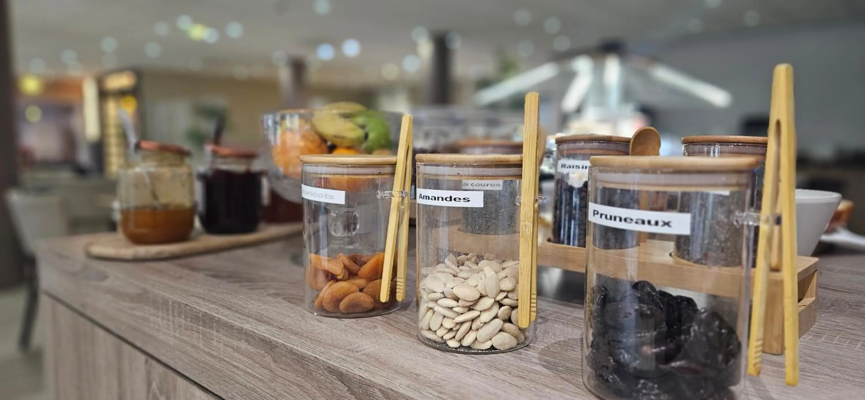 Restaurant/places to eat in Best Western Terre de Provence