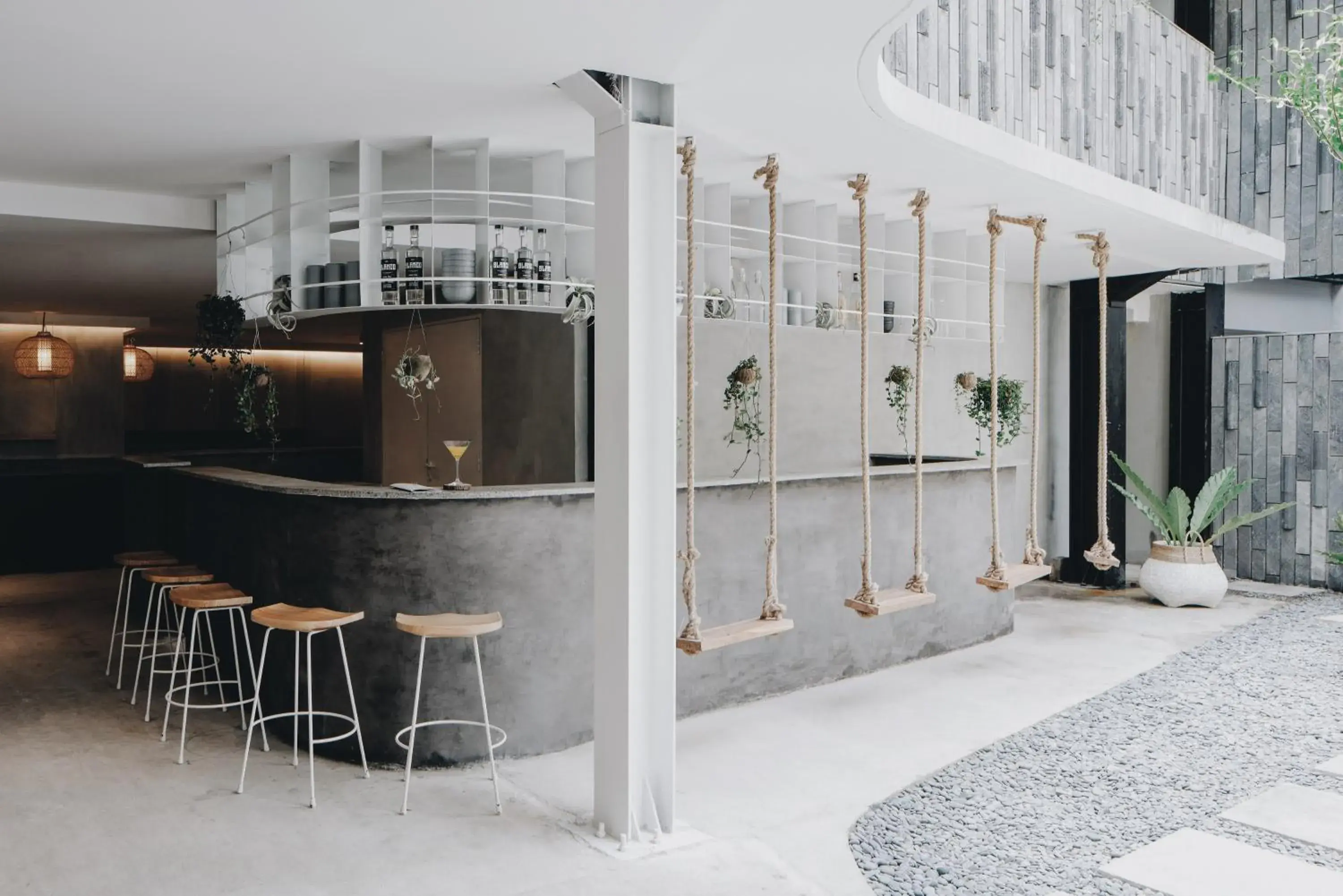 Lounge or bar in Lloyd's Inn Bali Lounge or bar in Lloyd's Inn Bali