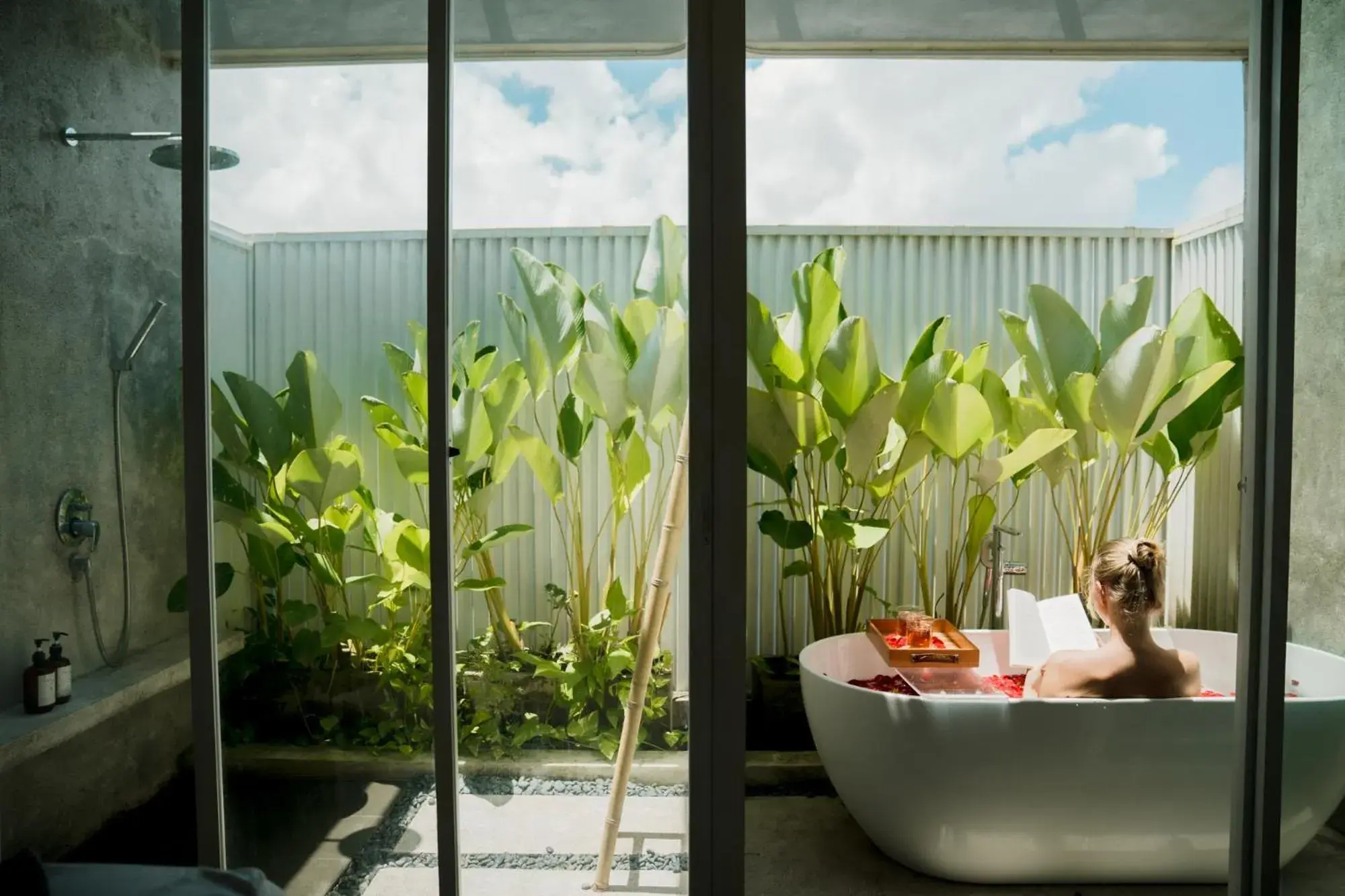 Spa and wellness centre/facilities in Lloyd's Inn Bali Spa and wellness centre/facilities in Lloyd's Inn Bali