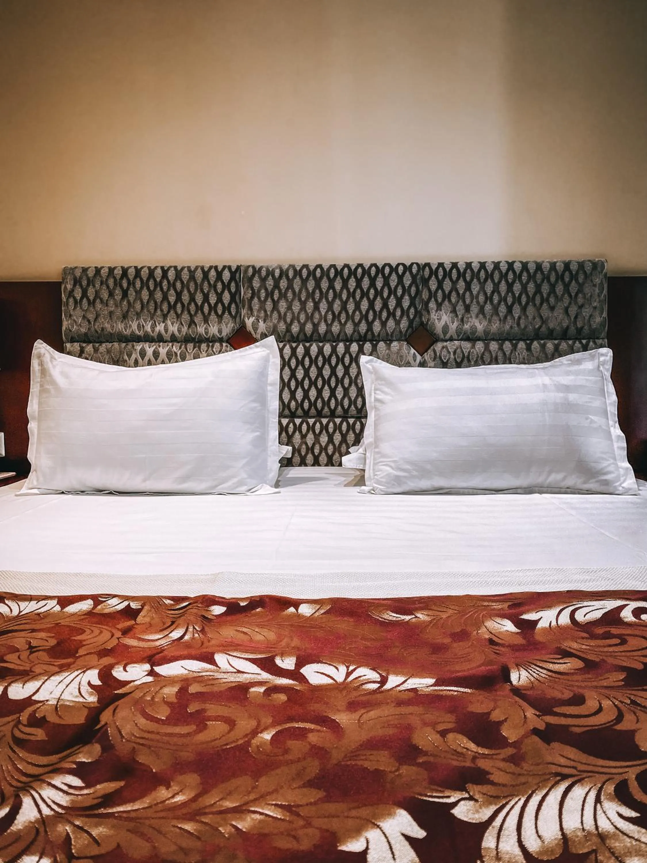 Bed in Hotel Arifi