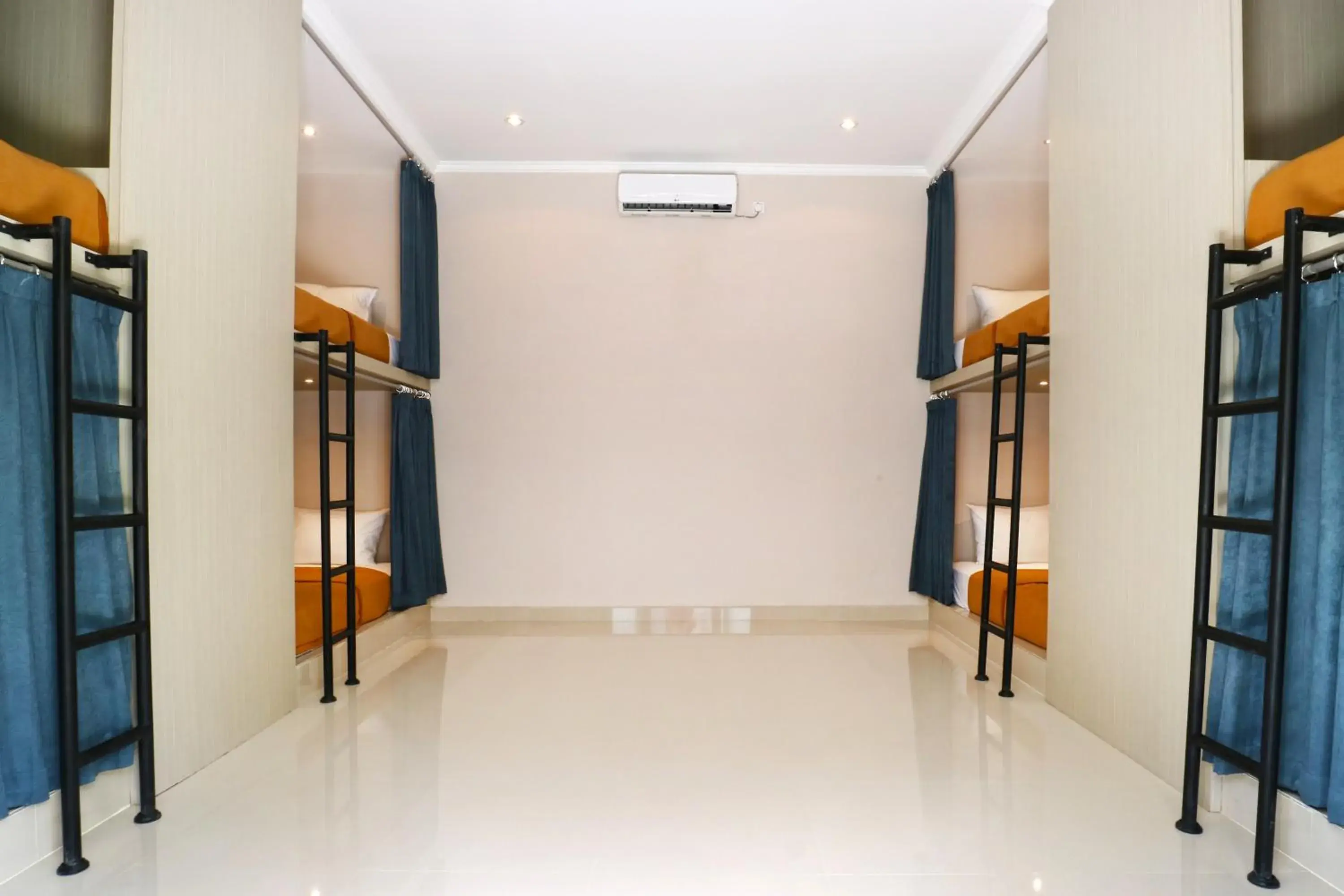 Bedroom, Bed in Taste of Bali Hostel Bedroom, Bed in Taste of Bali Hostel