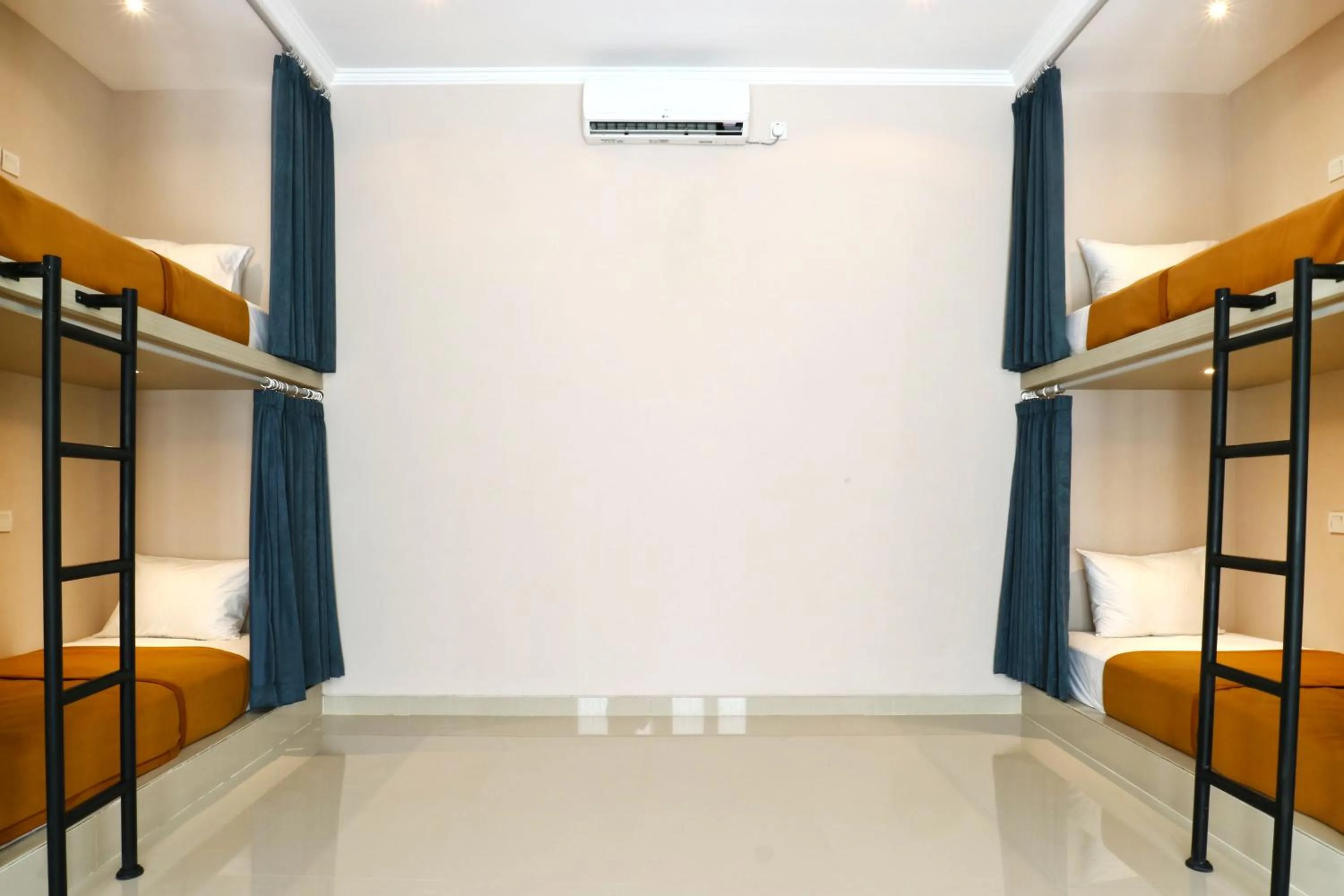 Bedroom, Bed in Taste of Bali Hostel