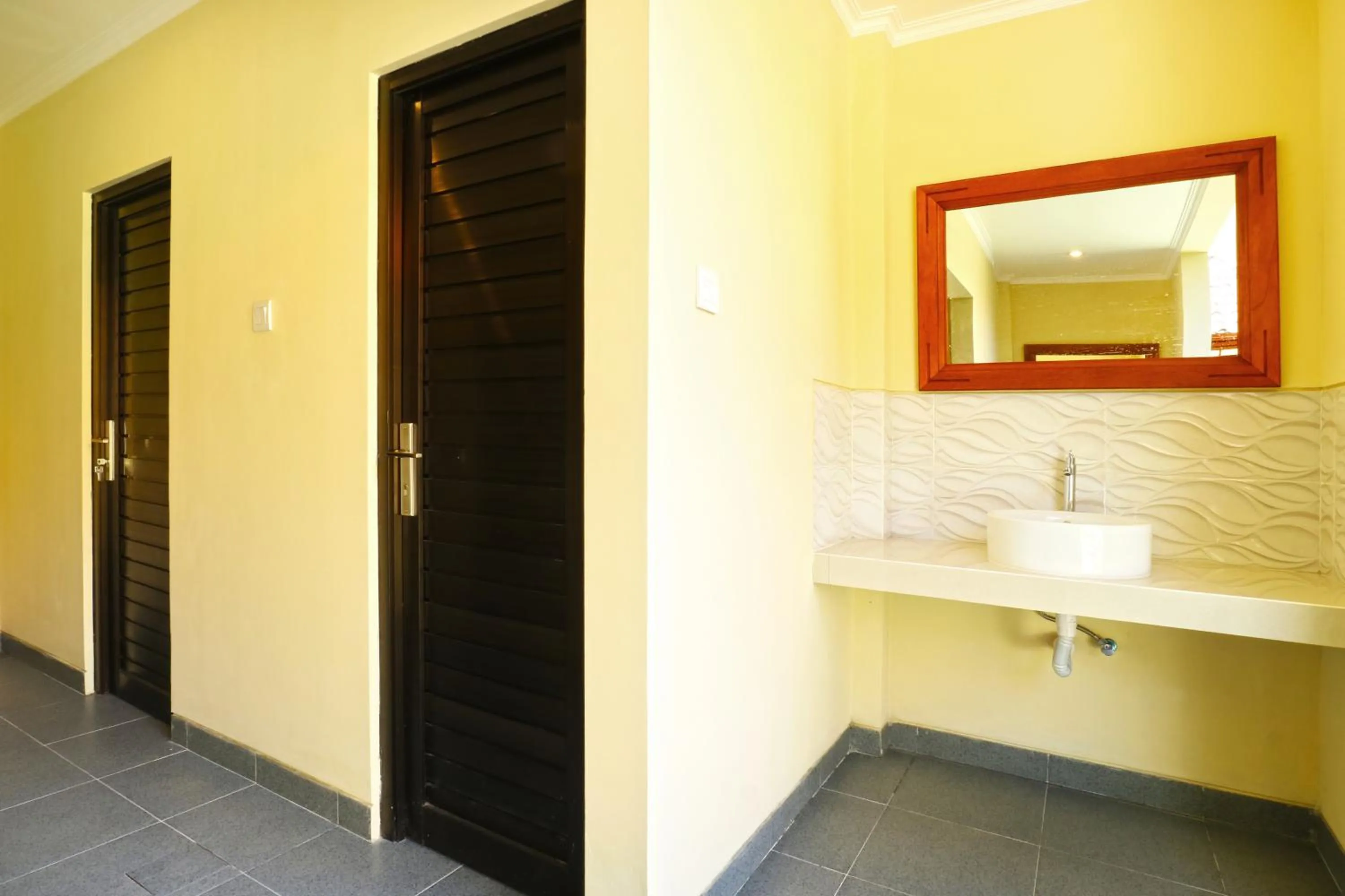 Bathroom in Taste of Bali Hostel
