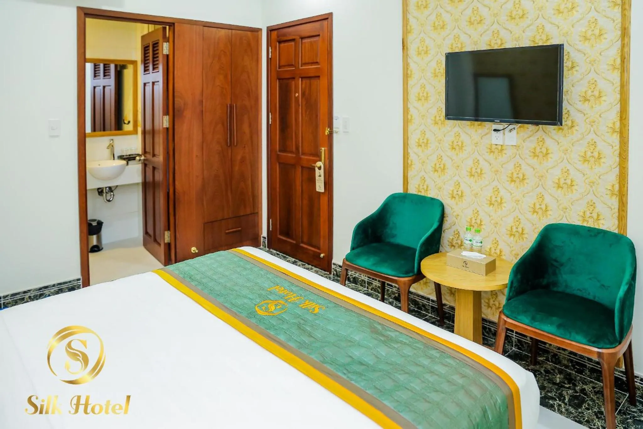 Bed in Silk Hotel near Tan Son Nhat Airport