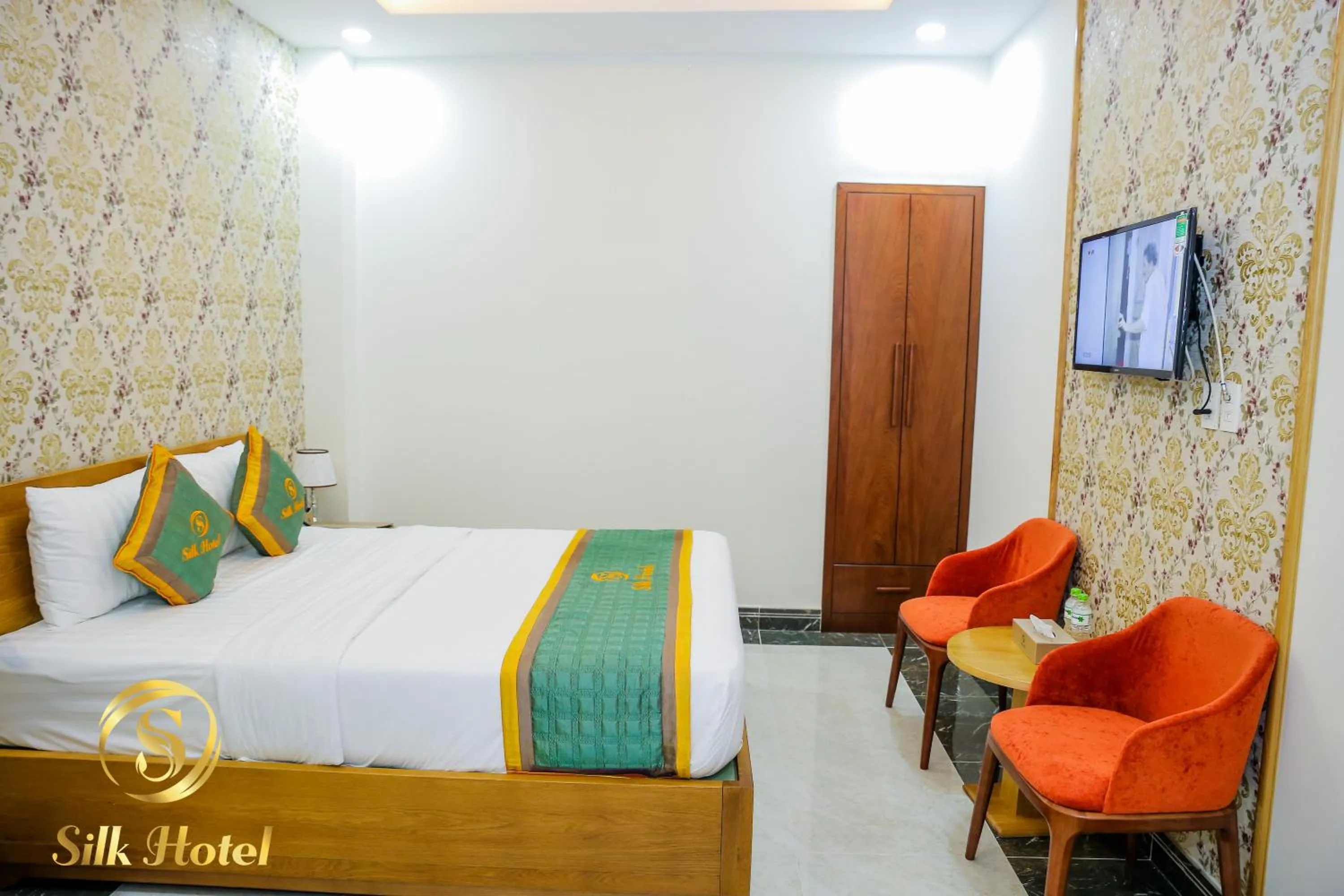 Bed in Silk Hotel near Tan Son Nhat Airport