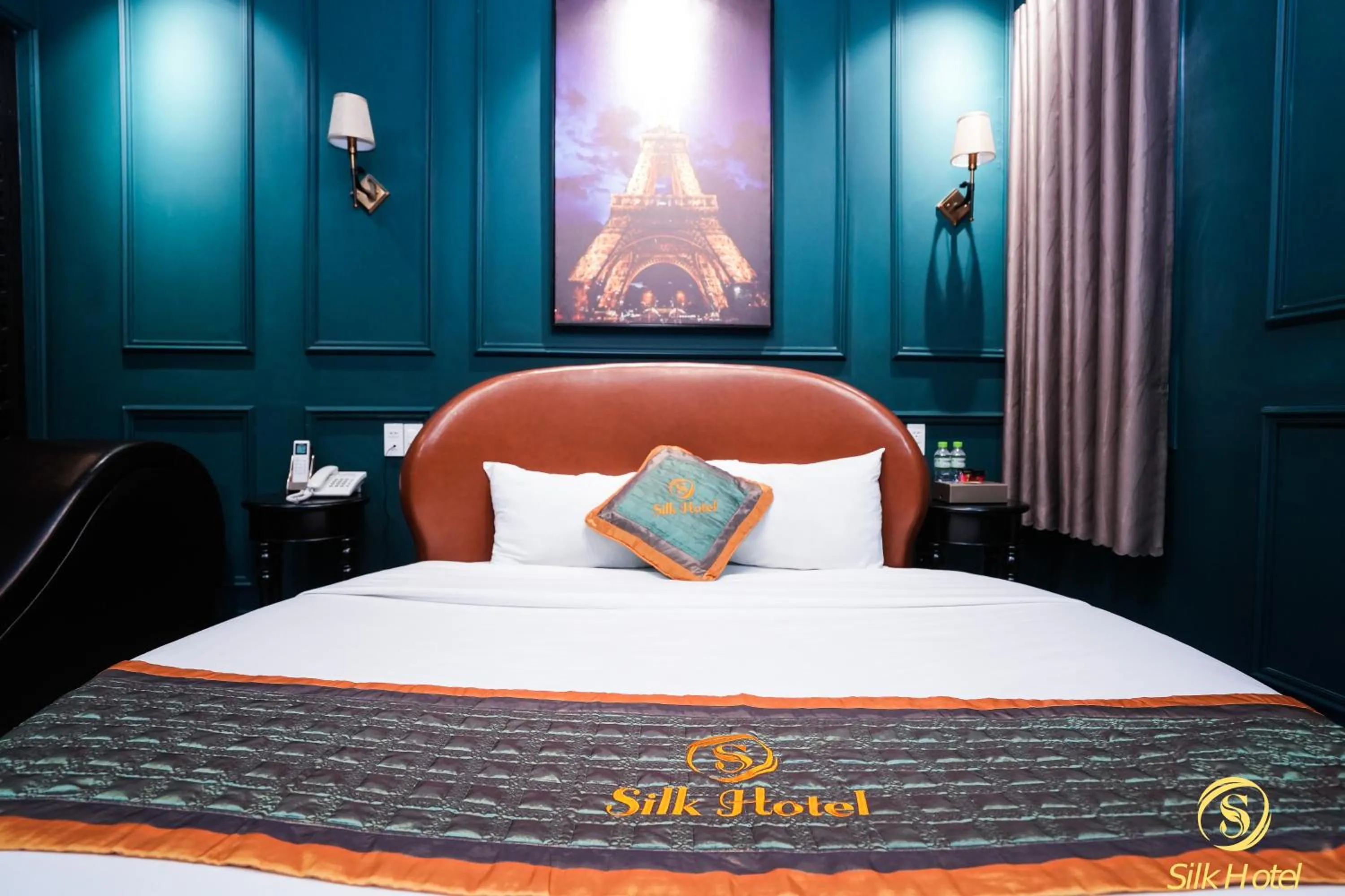 Bed in Silk Hotel near Tan Son Nhat Airport